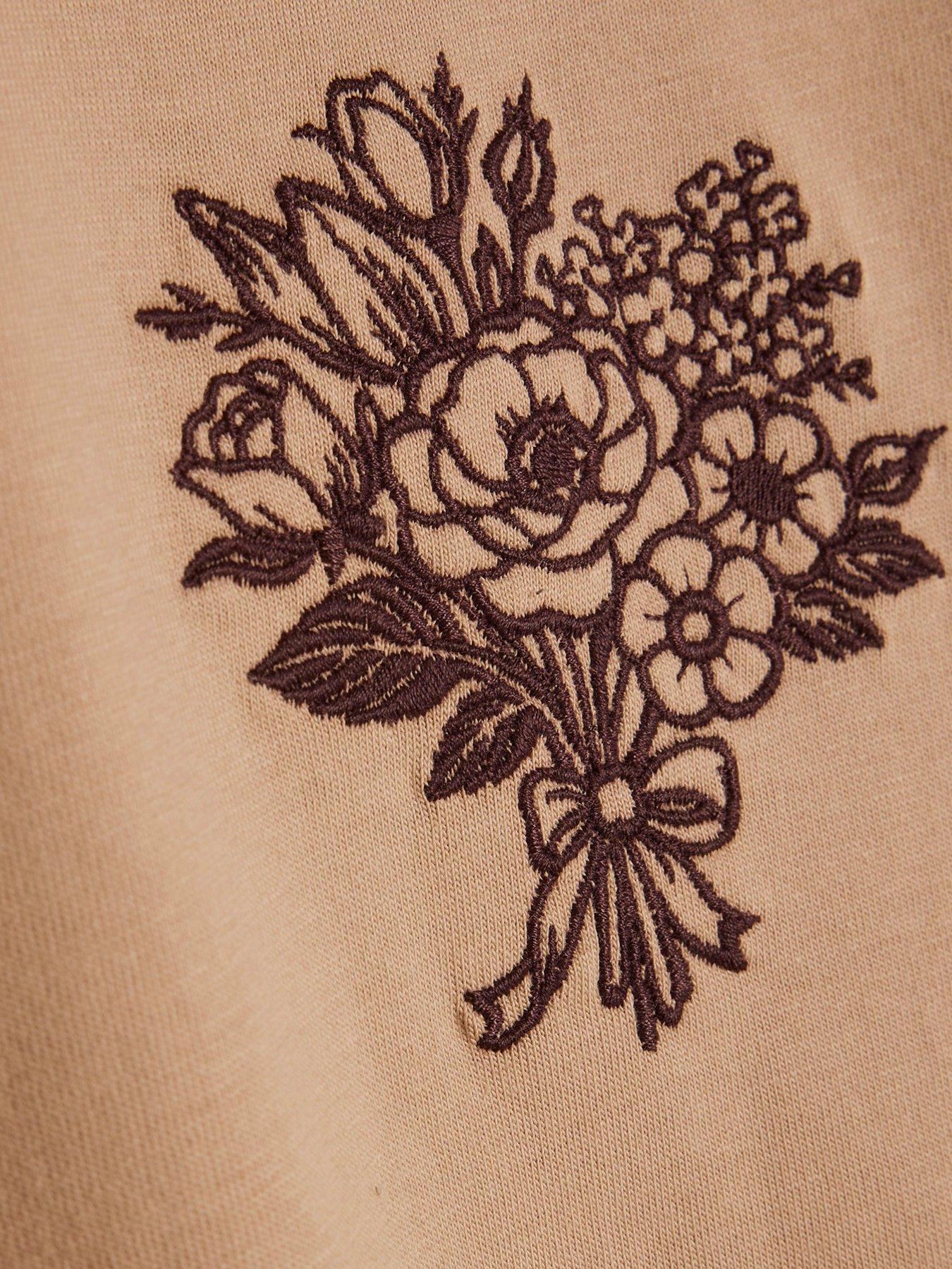 Image 6 of 6 of River Island Cotton Flower Bouquet T-Shirt - Beige