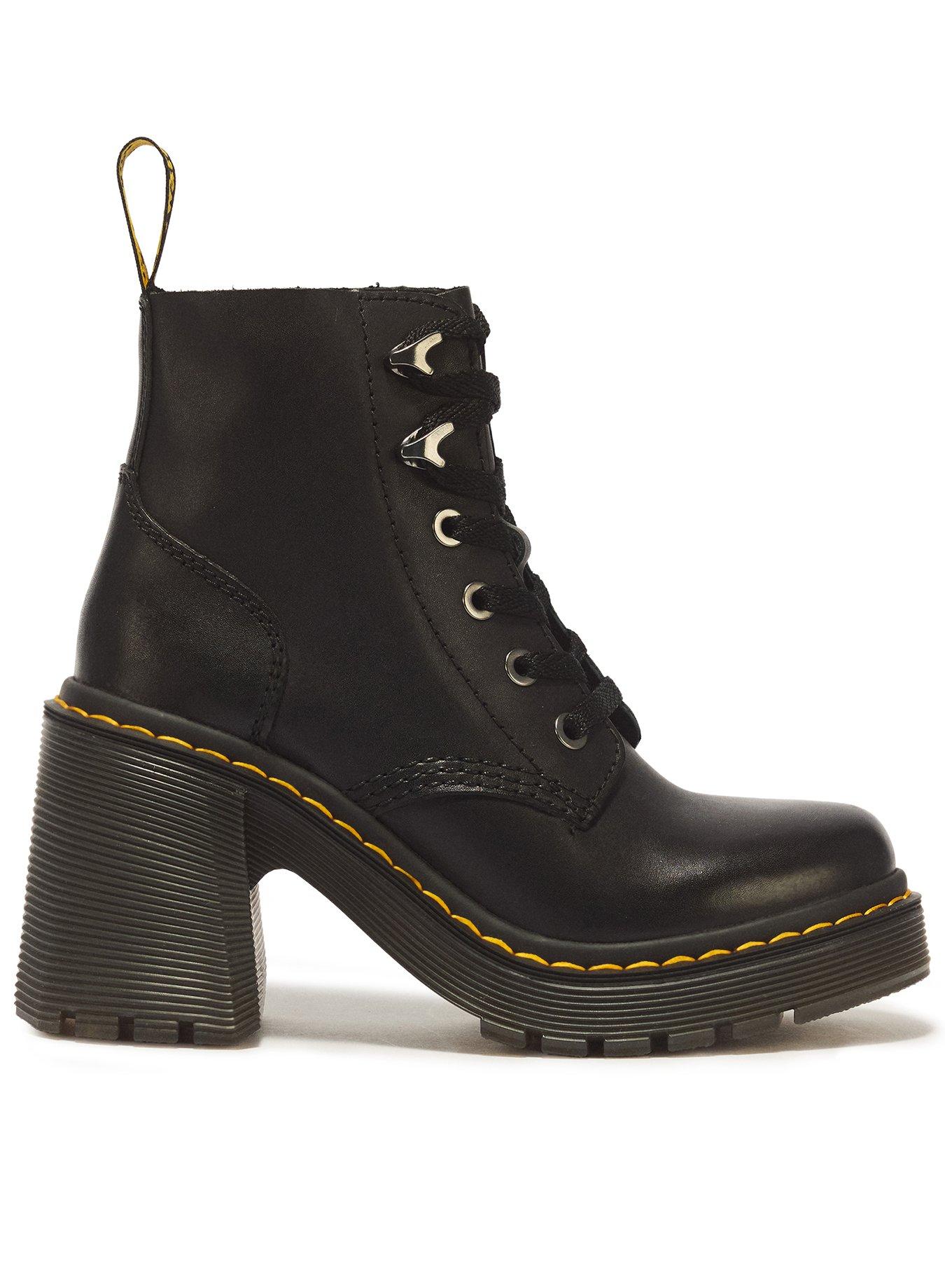Dr Martens Jesy 6 Eye Boot - Black