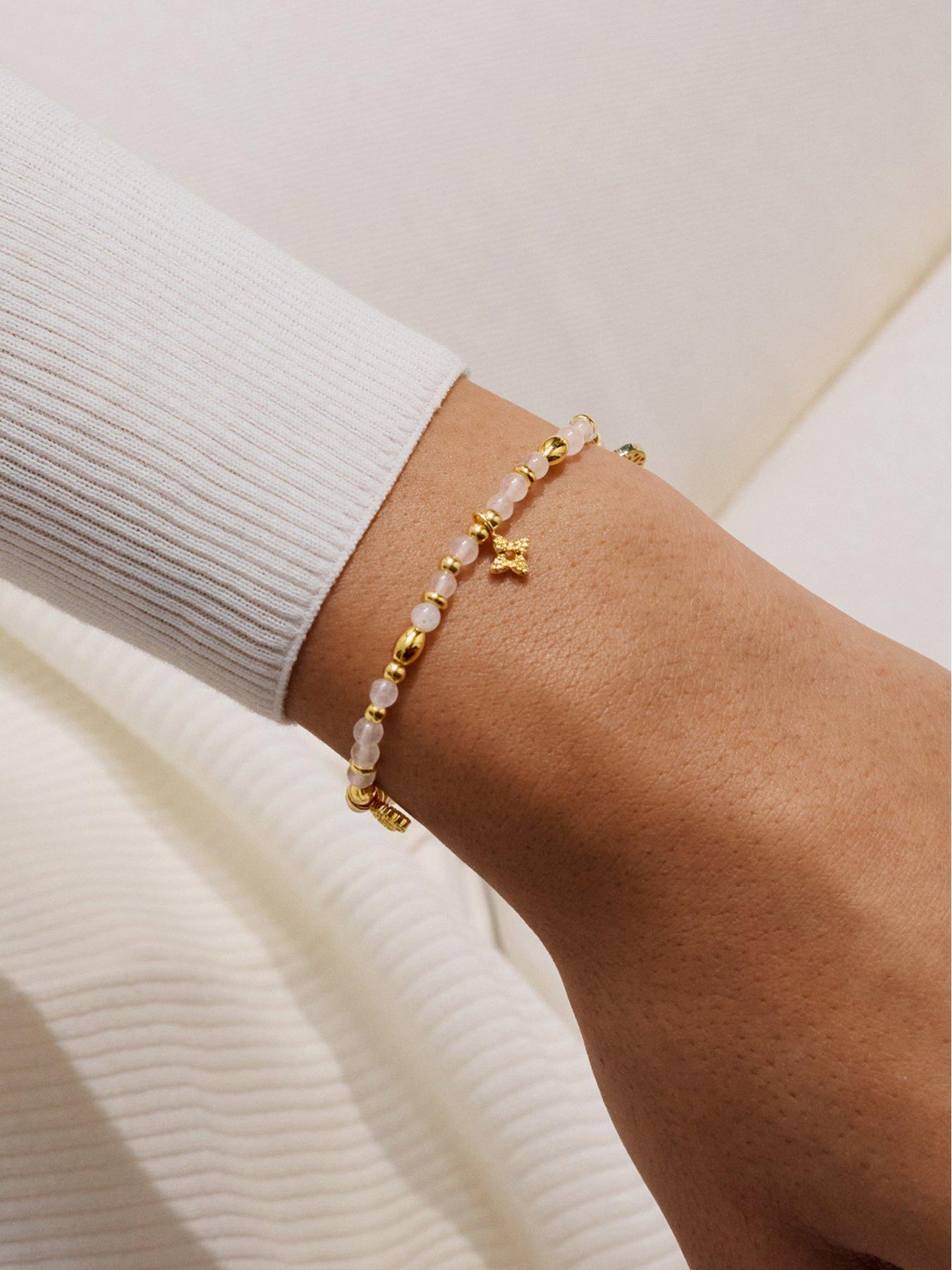 Image 2 of 7 of Joma Jewellery Affirmation Card Peace Bracelet - Gold-plated