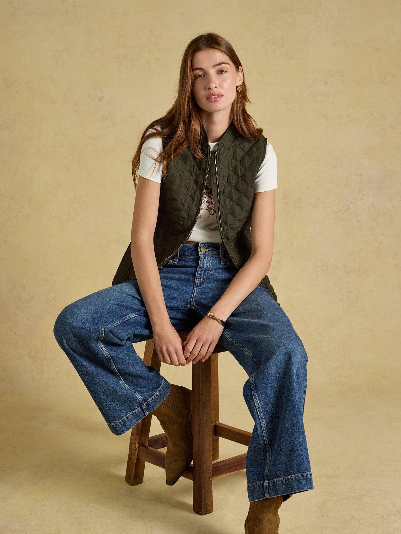 Image 7 of 7 of Joules Women's Minx Diamond Quilted Gilet - Rosemary Green