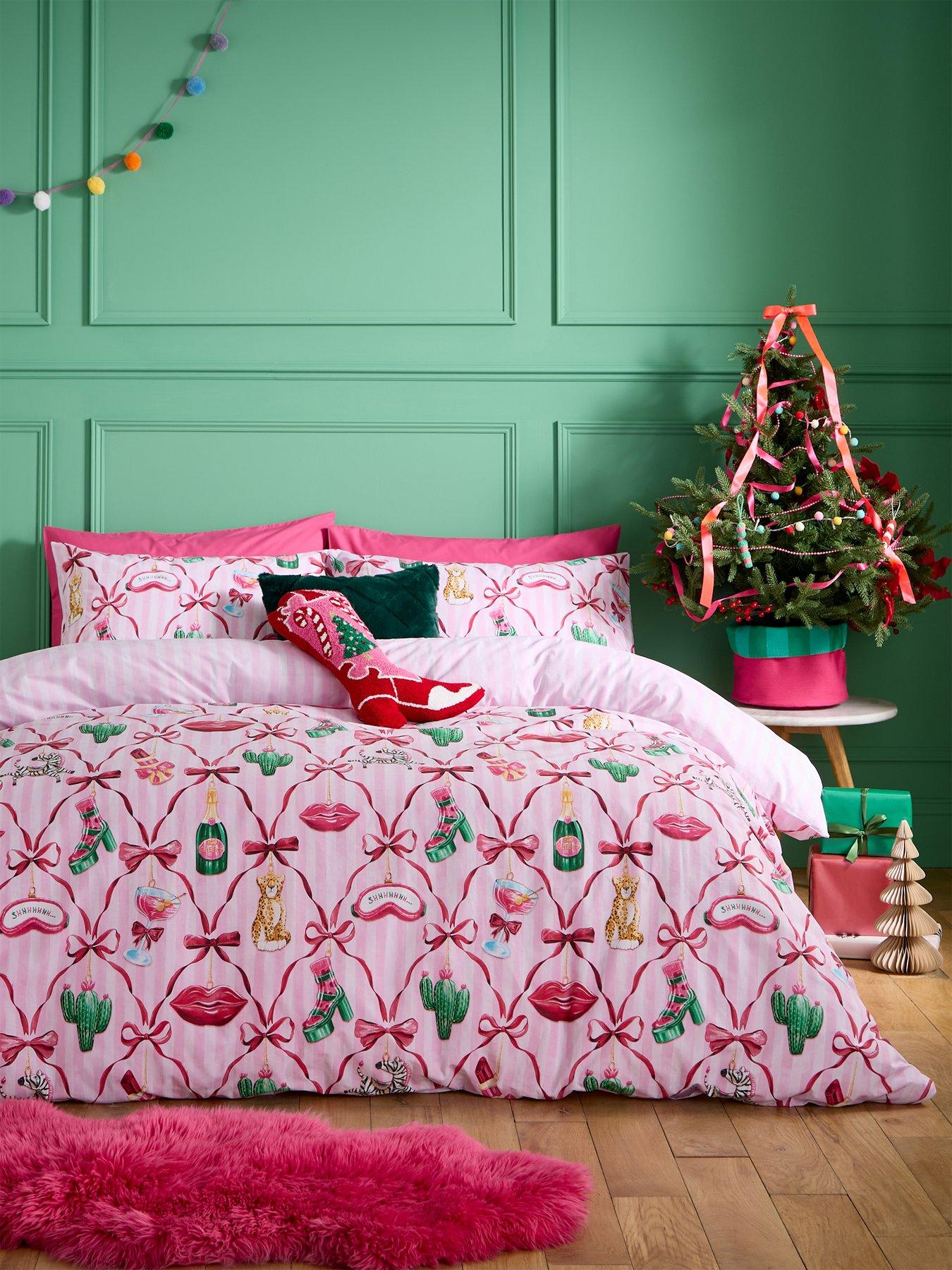 Image 1 of 5 of Catherine Lansfield Christmas Kitsch Duvet Cover Set