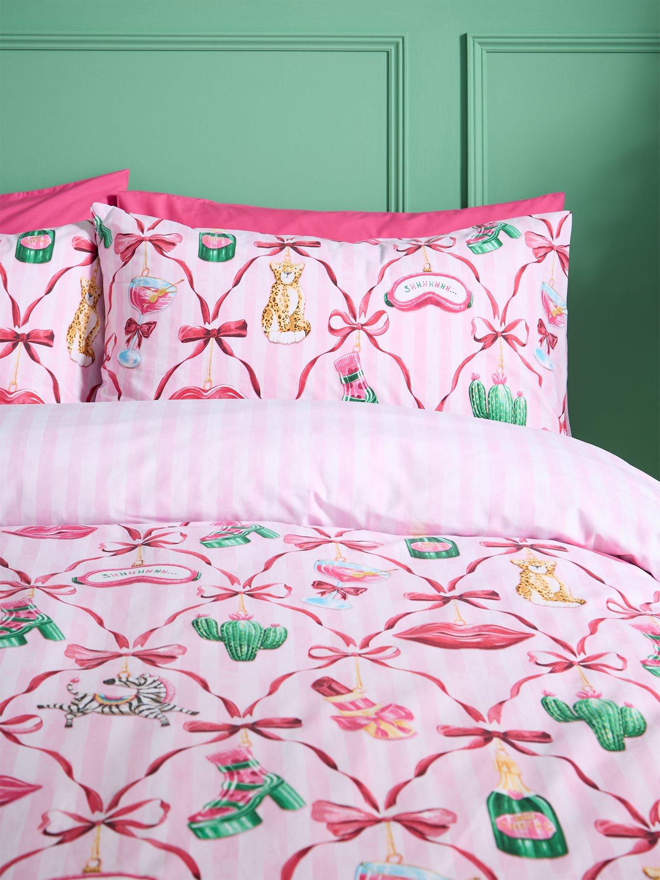 Image 4 of 5 of Catherine Lansfield Christmas Kitsch Duvet Cover Set