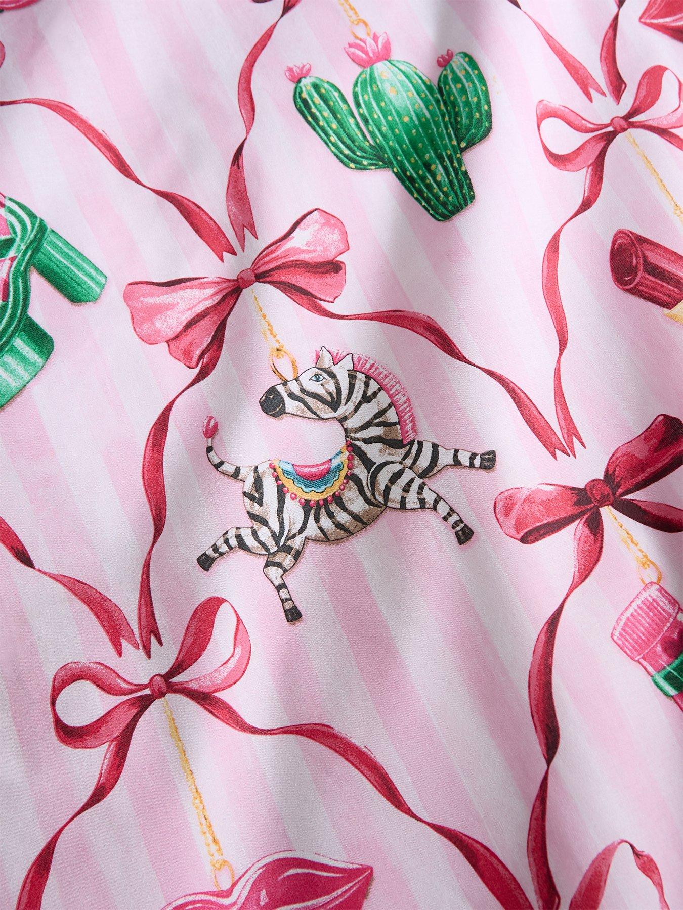 Image 5 of 5 of Catherine Lansfield Christmas Kitsch Duvet Cover Set