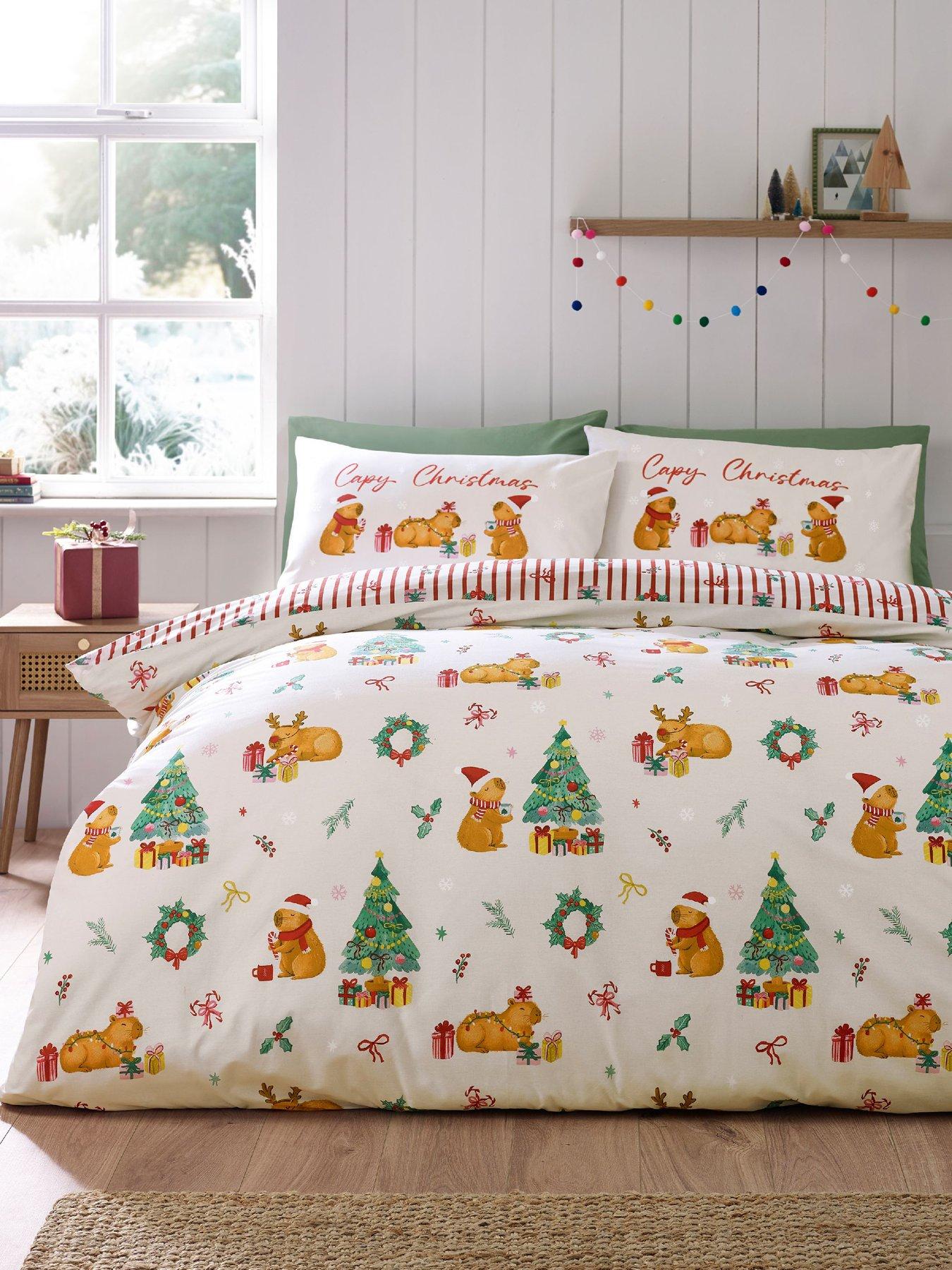 Image 1 of 5 of Catherine Lansfield Capybara Christmas Duvet Cover Set