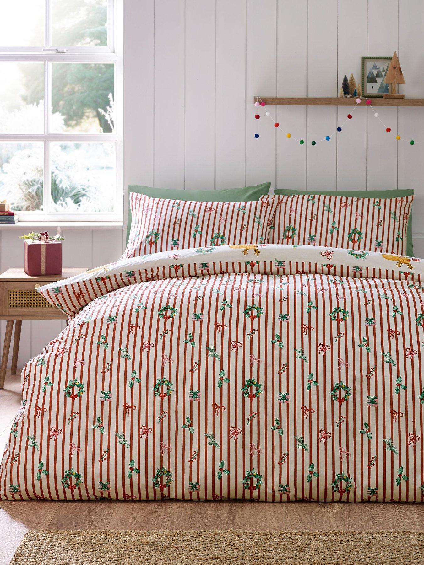 Image 3 of 5 of Catherine Lansfield Capybara Christmas Duvet Cover Set