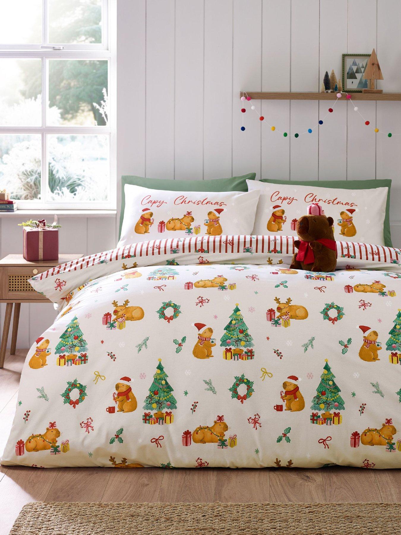 Image 5 of 5 of Catherine Lansfield Capybara Christmas Duvet Cover Set
