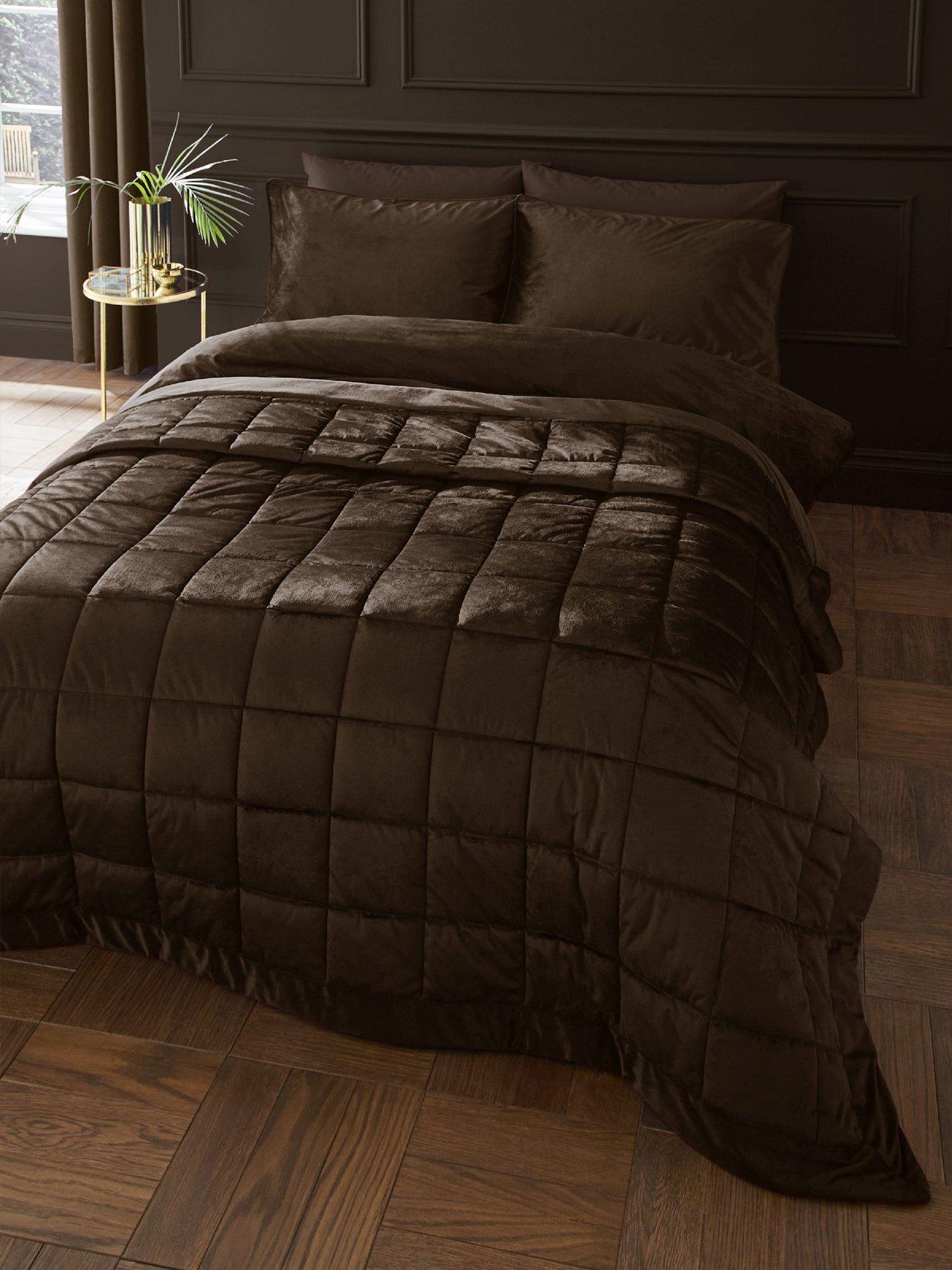 Catherine Lansfield Amelia Jacquard Bedspread 220X230 Cream
