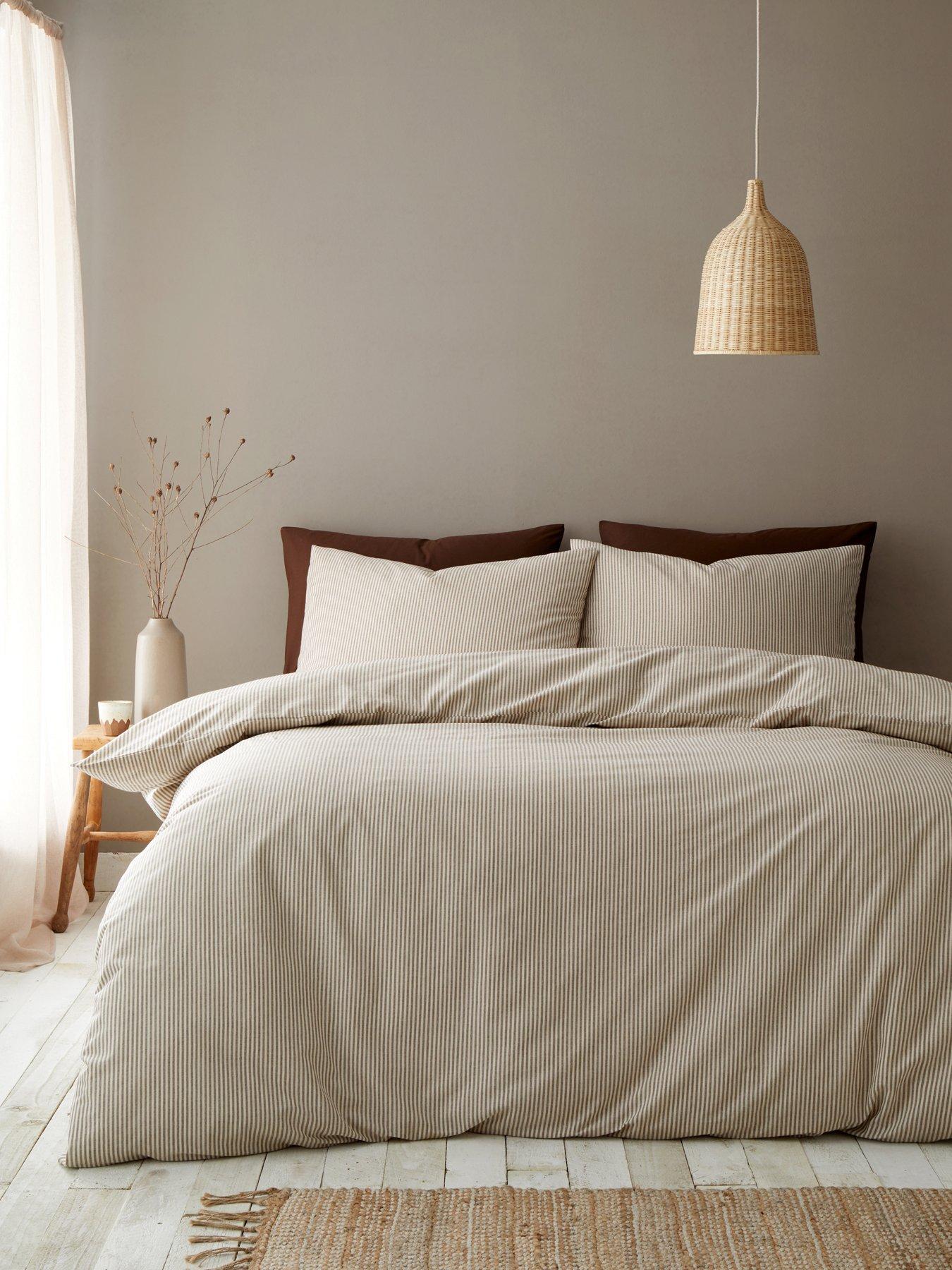 Pineapple Elephant Cotton Rich Narrow Woven Stripe King Duvet Set Mole