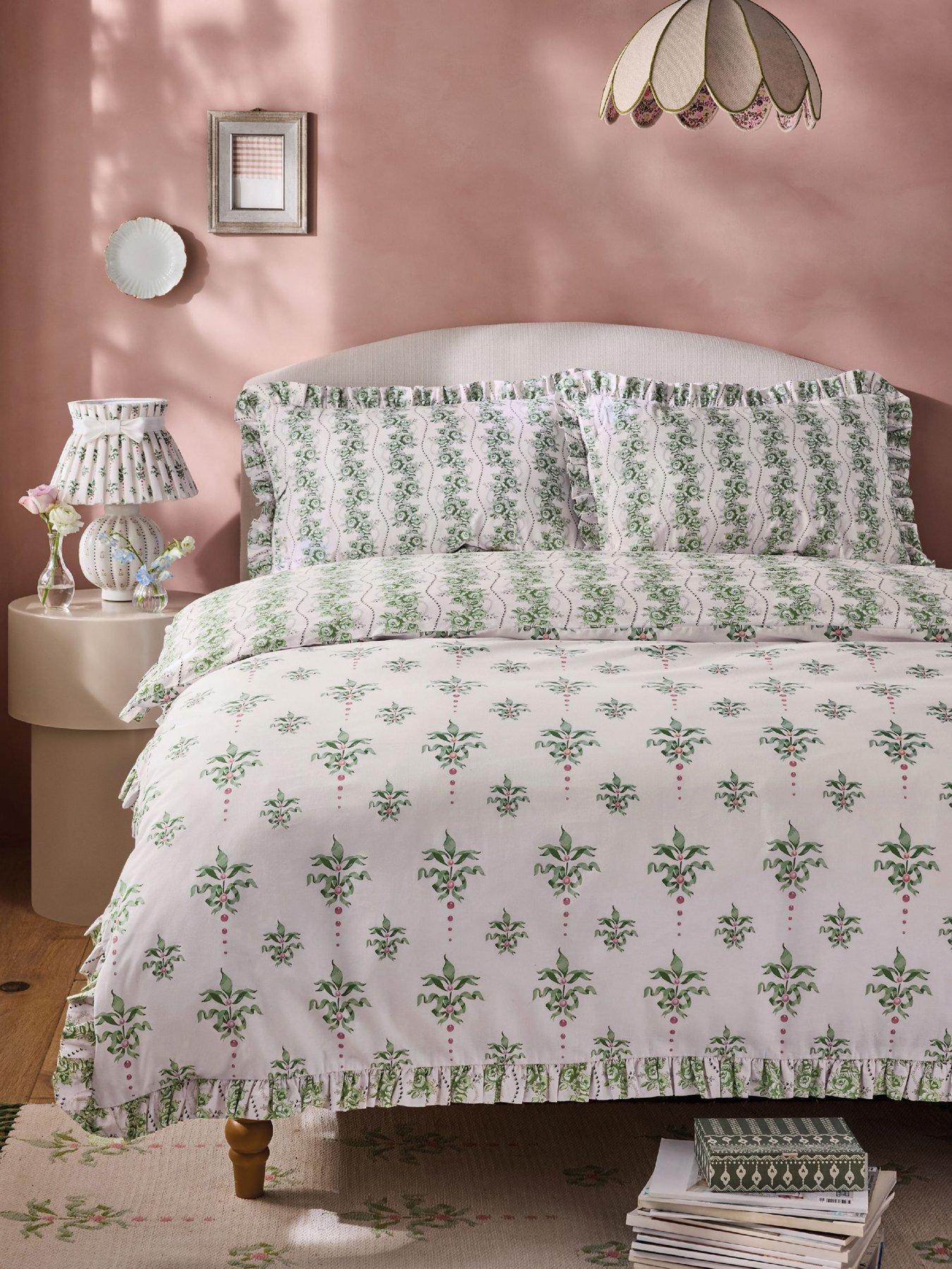Image 4 of 4 of Cath Kidston Crest Floral Frill 100% Cotton Duvet Cover Set