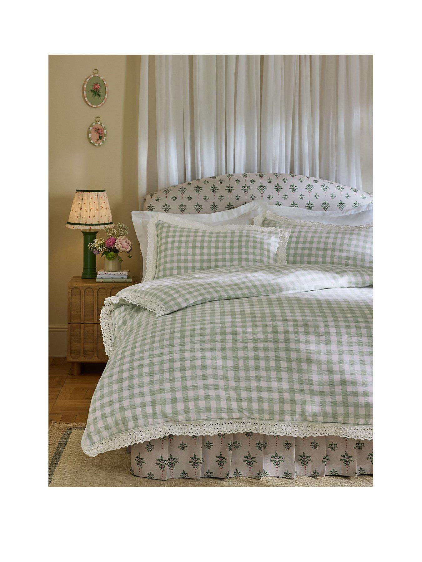 Image 2 of 4 of Cath Kidston Painted Gingham Lace Single Duvet Set Green