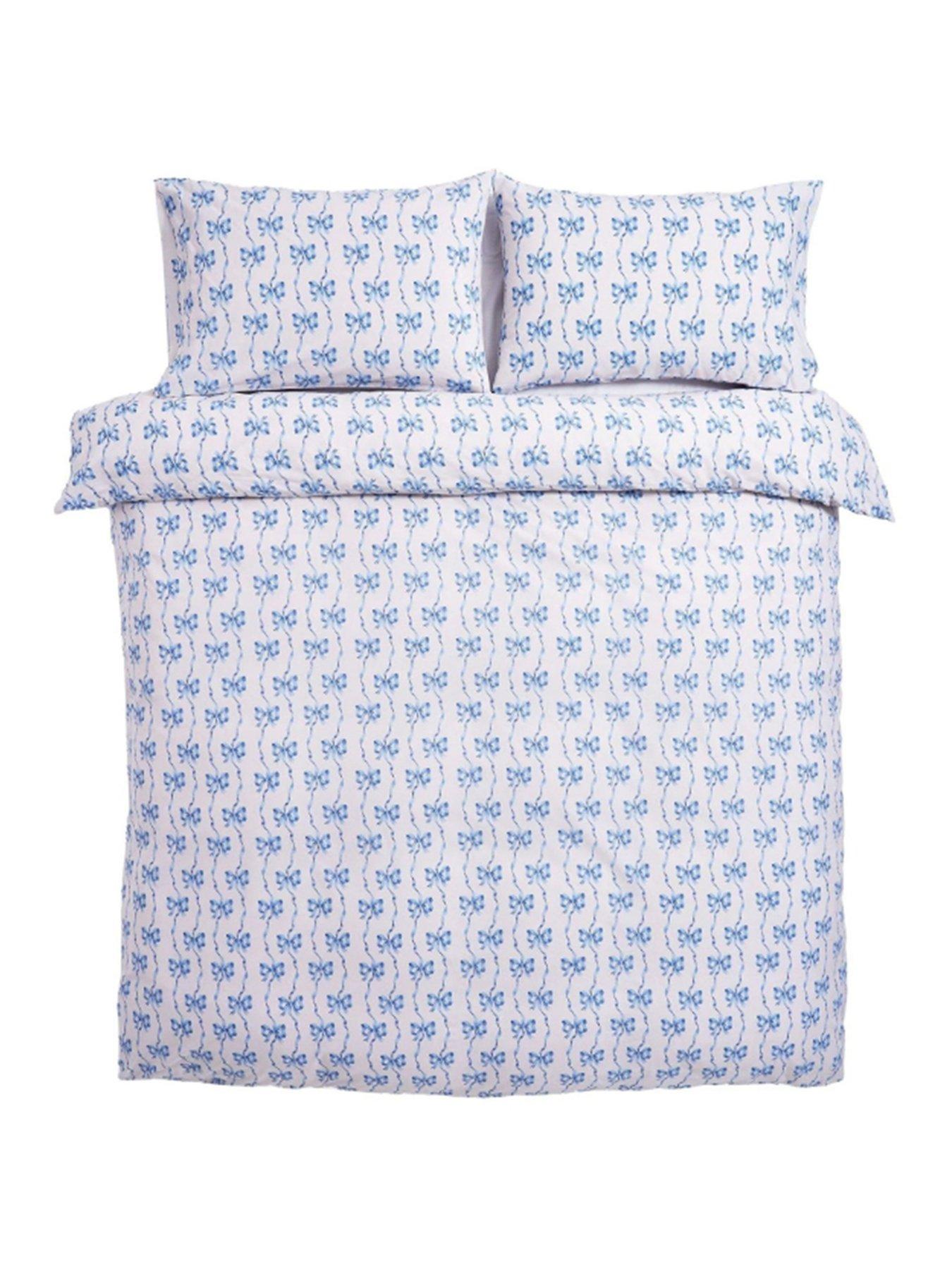 Image 2 of 3 of Cath Kidston Ribbon And Bows 100% Cotton Duvet Cover Set