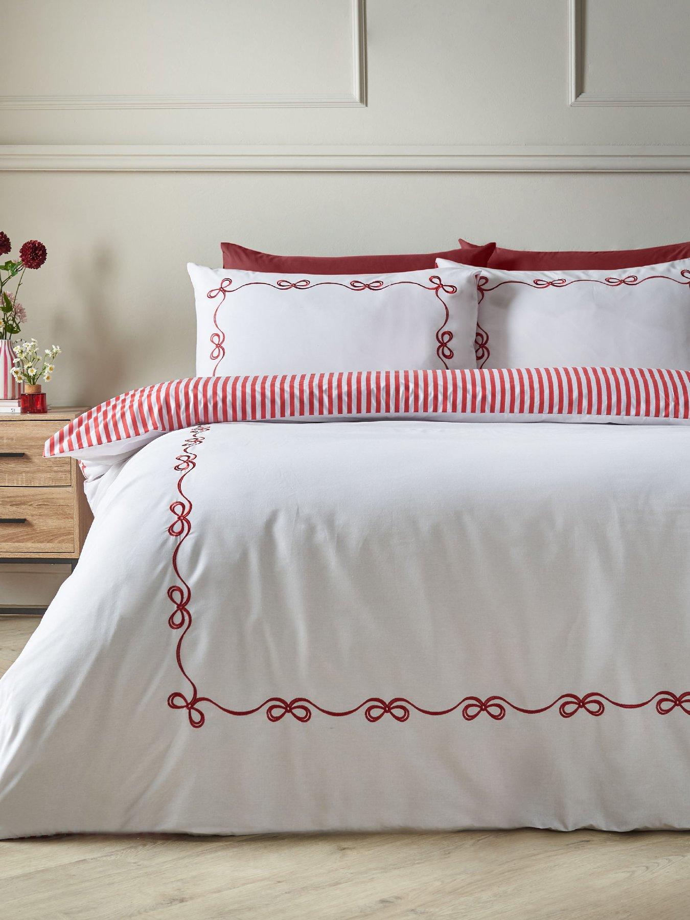 Catherine Lansfield Bow Embroidery Duvet Cover Set