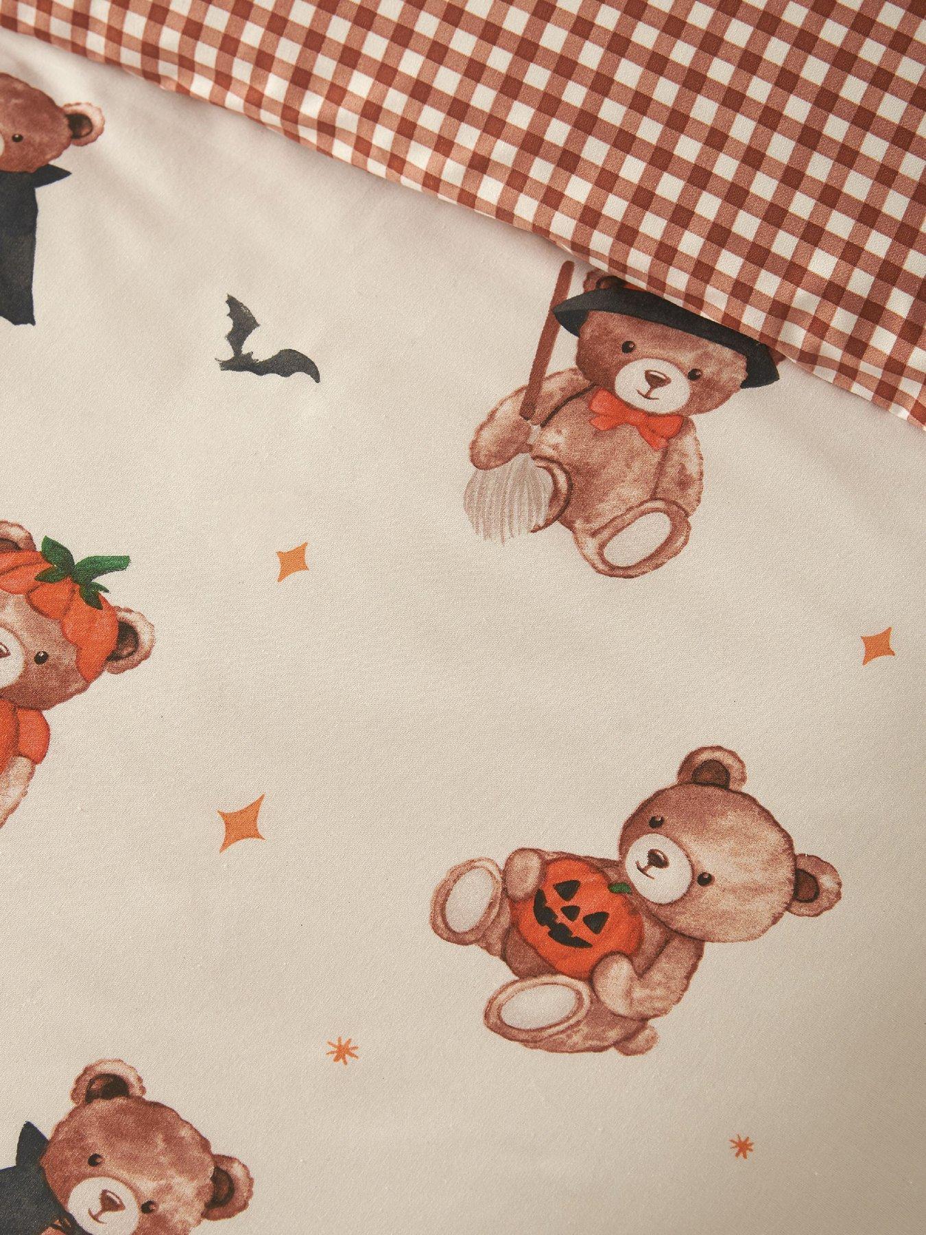 Image 4 of 7 of Catherine Lansfield Scare Bears Halloween Duvet Cover Set