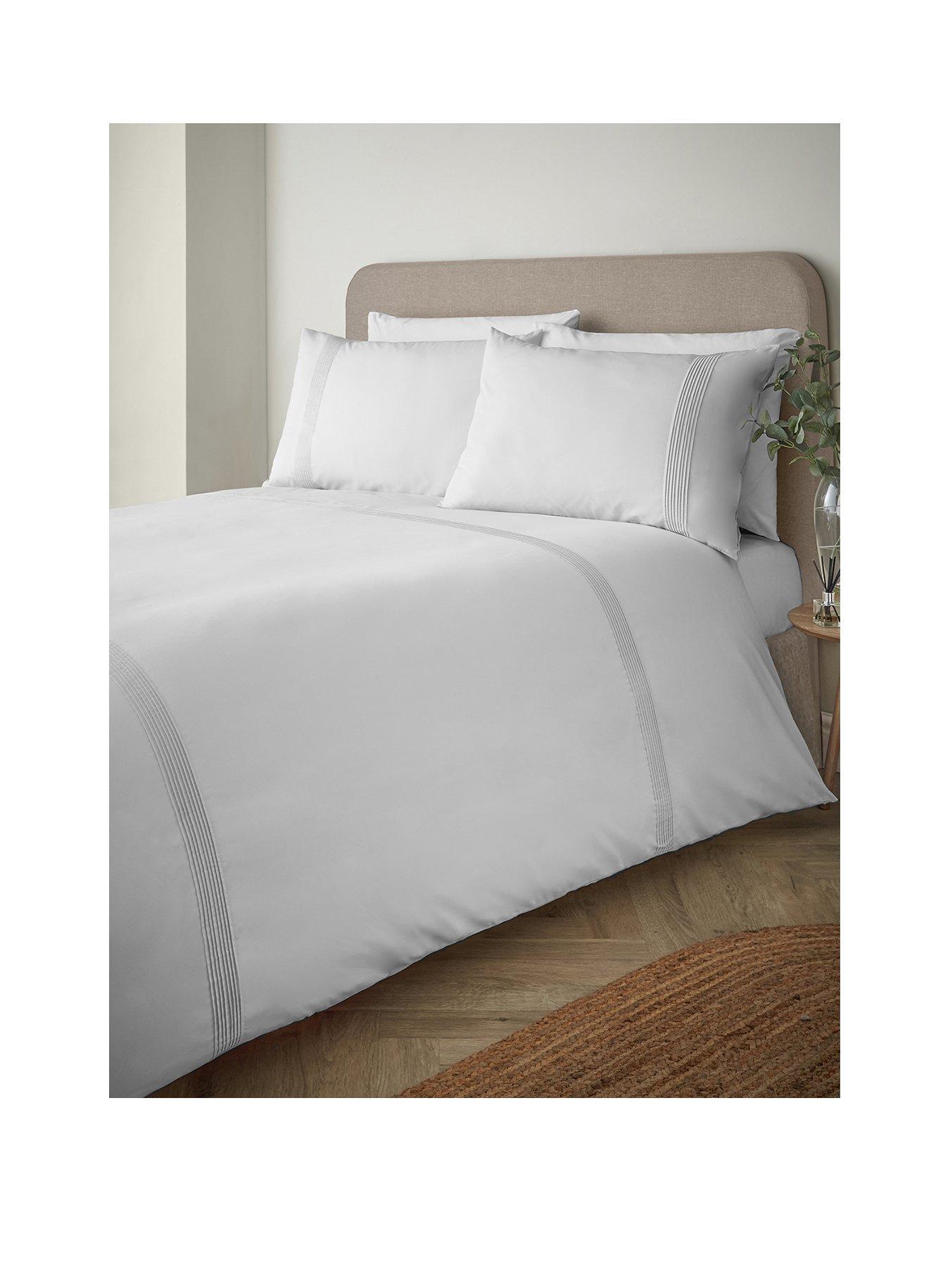 Image 2 of 3 of Catherine Lansfield Pintuck Easy Iron Percale Duvet Cover Set