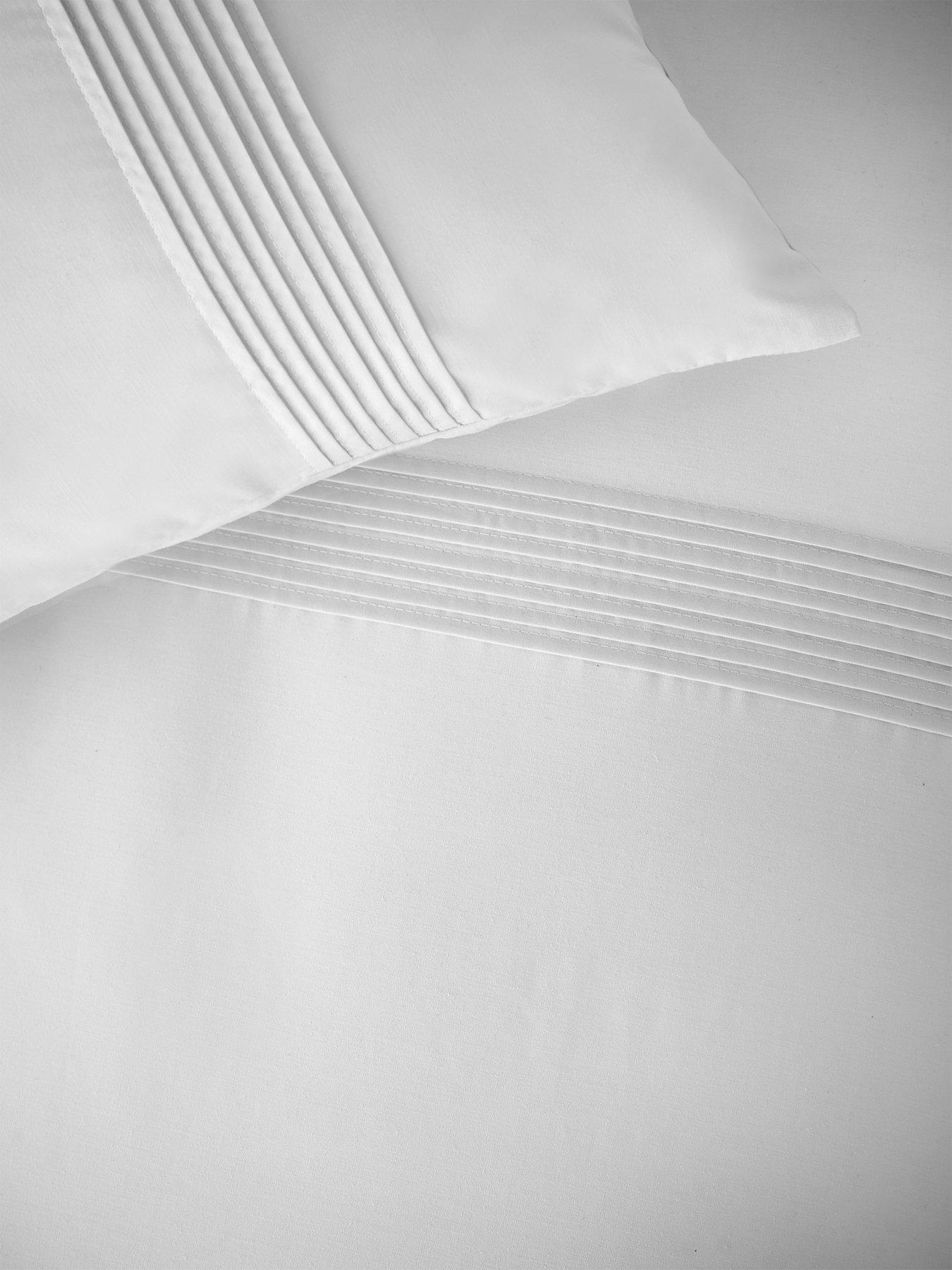 Image 3 of 3 of Catherine Lansfield Pintuck Easy Iron Percale Duvet Cover Set