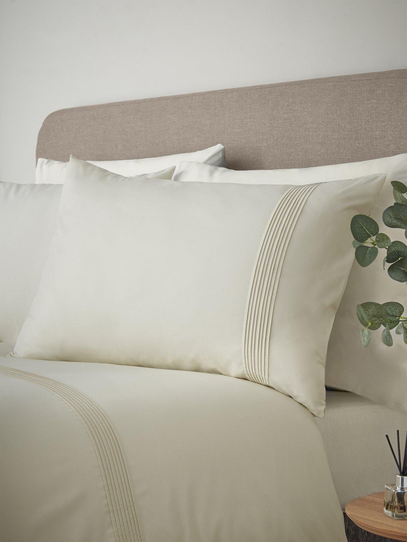 Catherine Lansfield Pintuck Easy Iron Percale Single Duvet Set White