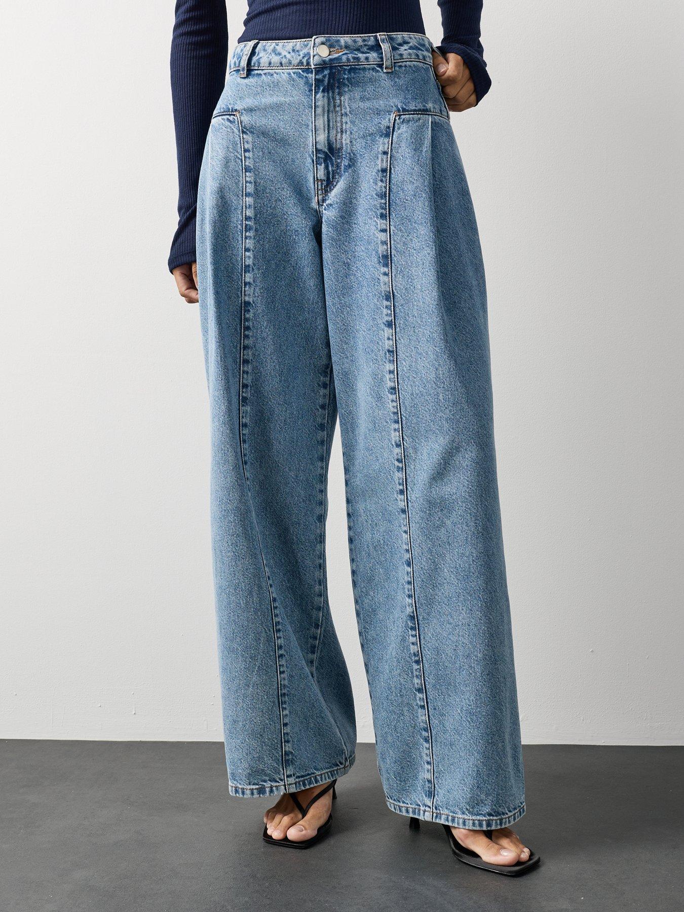 Image 4 of 7 of Michelle Keegan Seam Detail Wide Leg Jean - Mid Wash