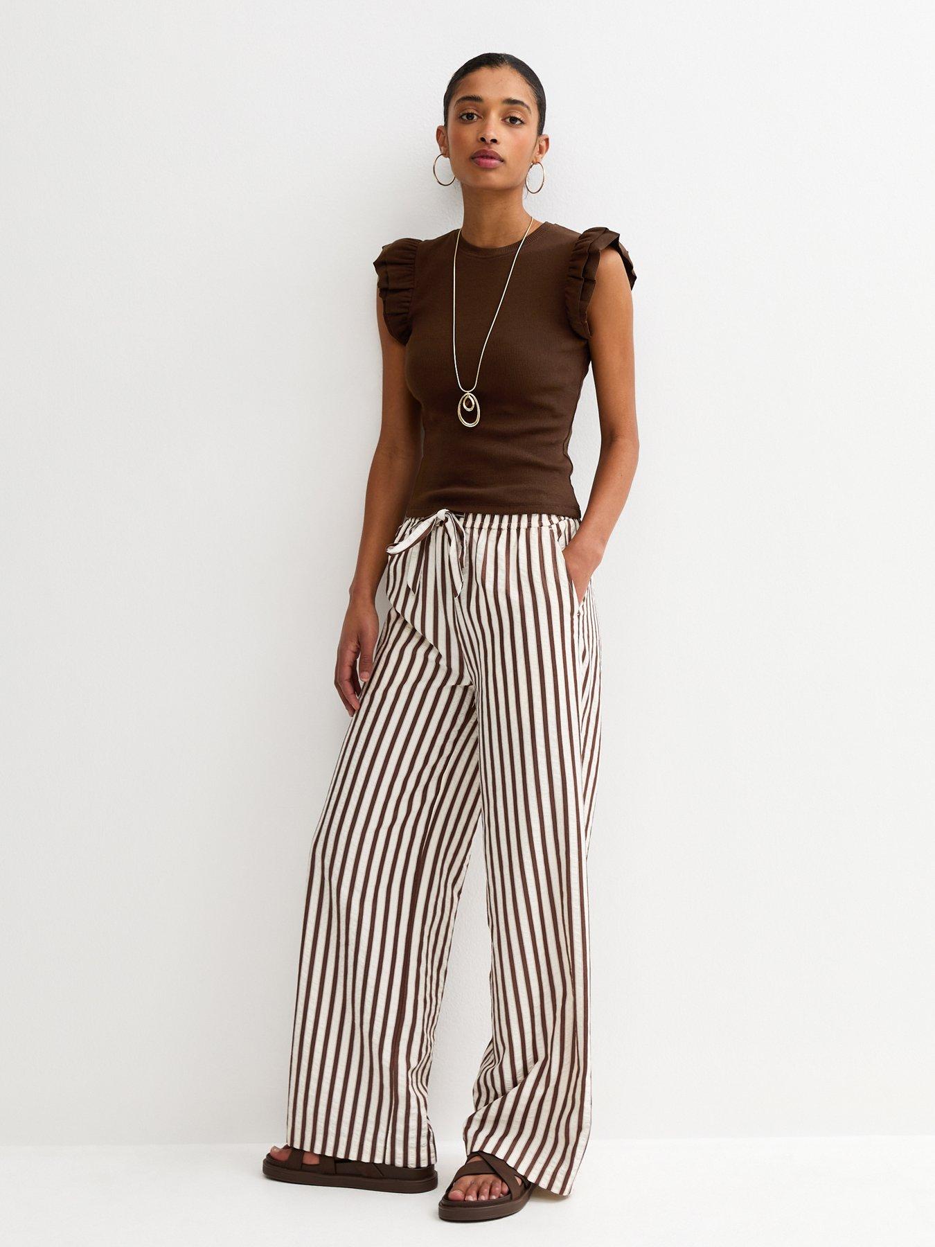 Image 3 of 5 of New Look Frill Sleeve Top - Brown