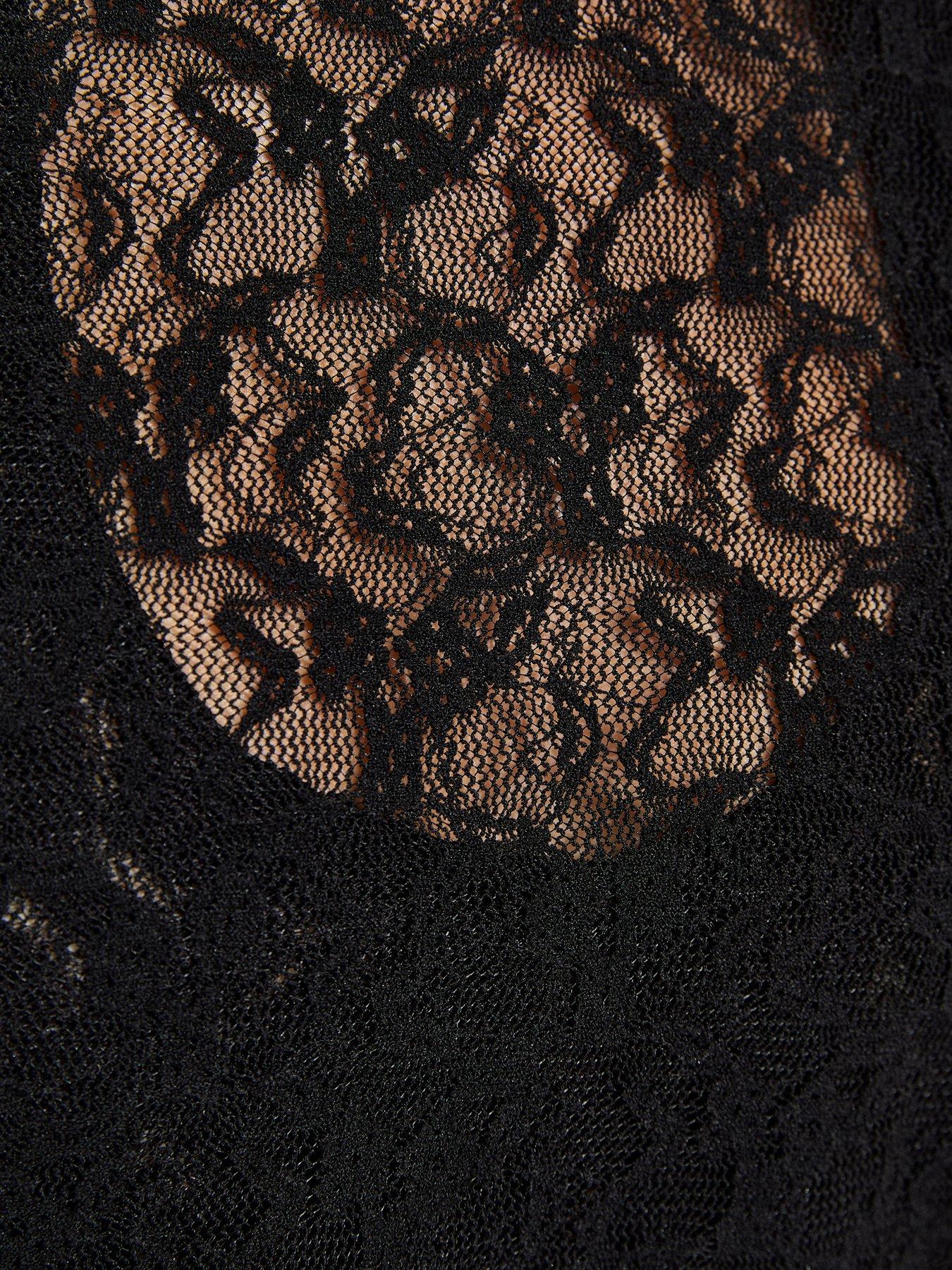 Image 5 of 5 of New Look Oversized Lace Boxy Fit Top - Black