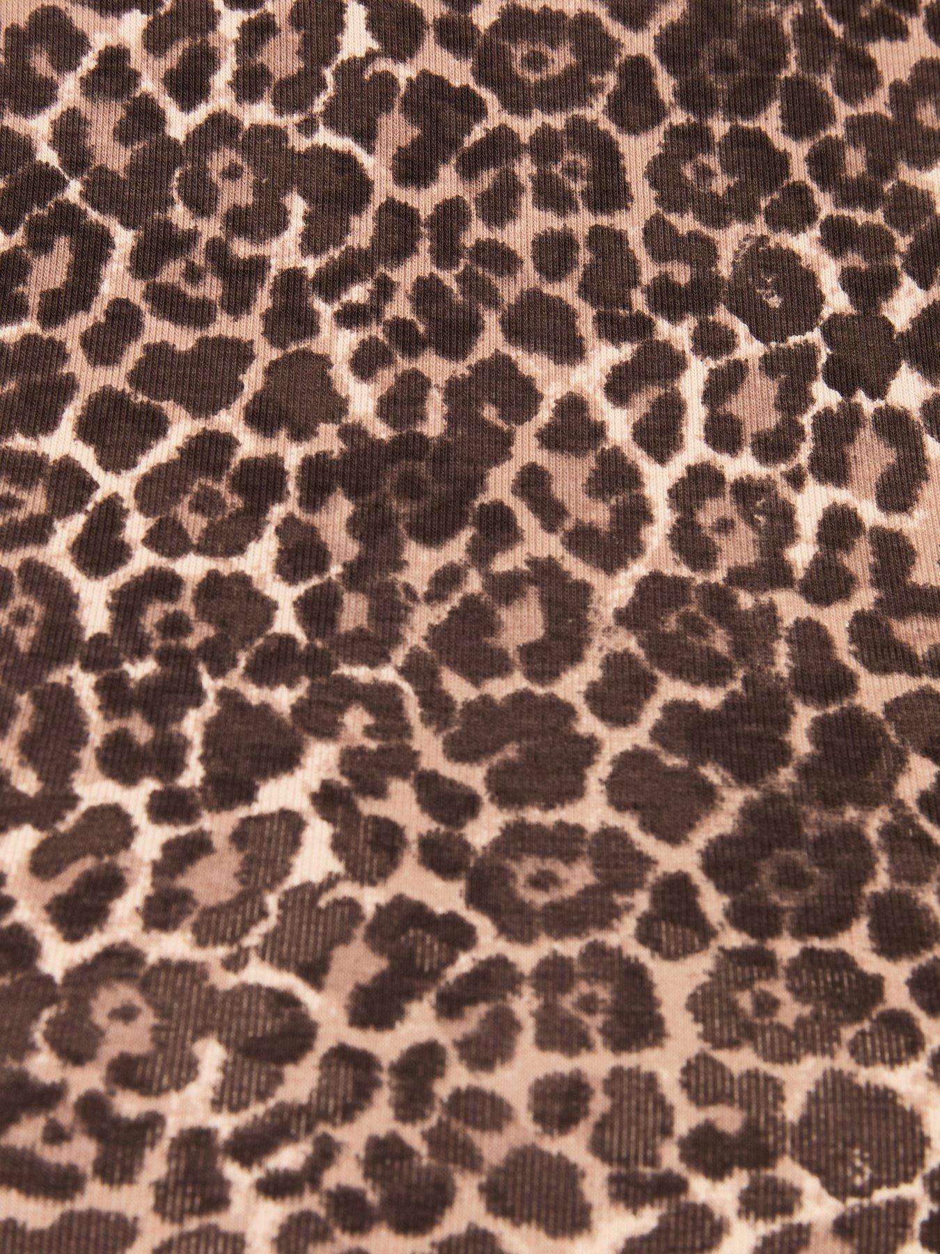 Image 5 of 5 of New Look Cotton Rich Leopard Print Baby Tee T-Shirt - Brown
