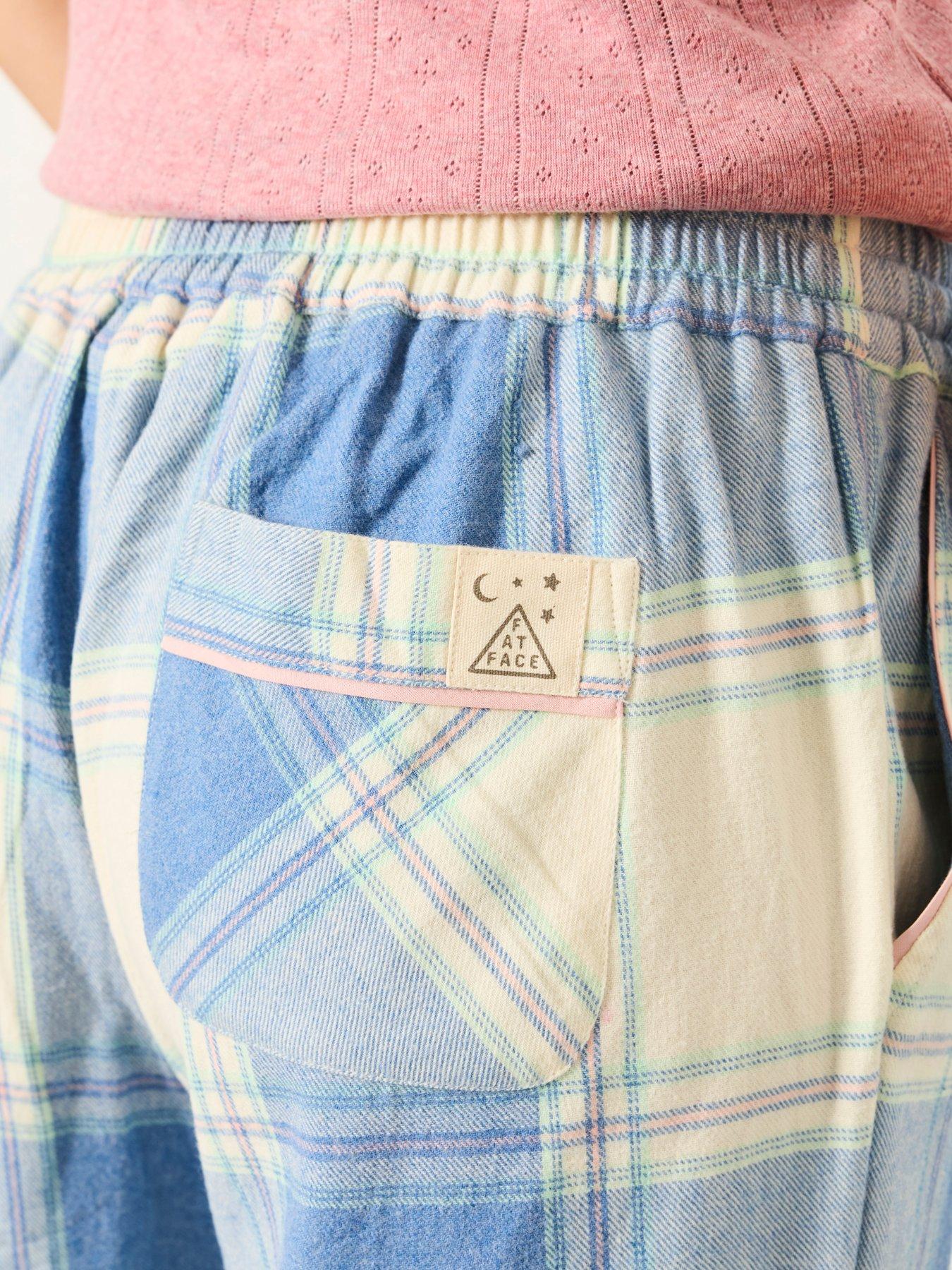 Image 6 of 7 of FatFace Lola Large Check Pan