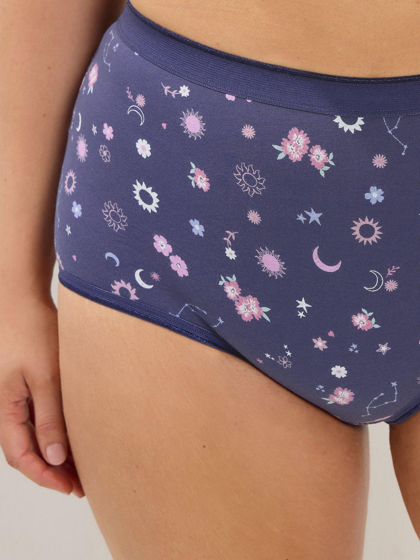 Image 4 of 4 of Yours Curve 5 Pack Floral Stars Full Briefs - Pink