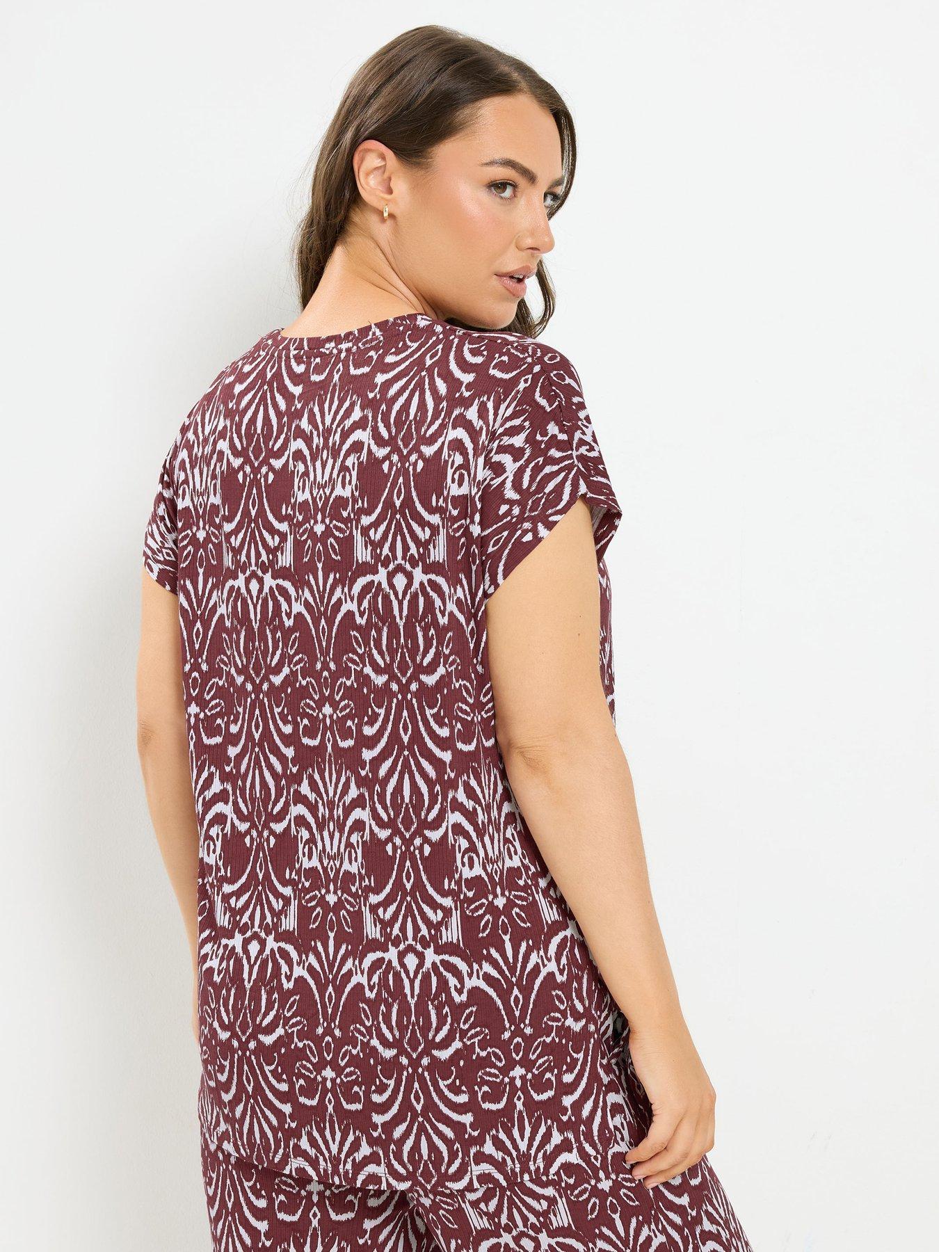 Image 2 of 4 of Yours Curve Ikat T-Shirt - Red