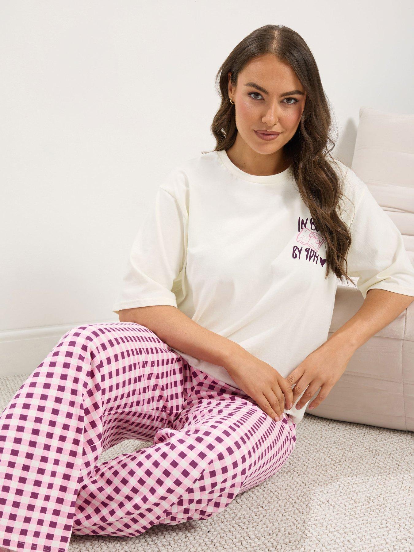 Image 3 of 4 of Yours Curve 'In Bed By 9PM' Pyjama Set - Cream