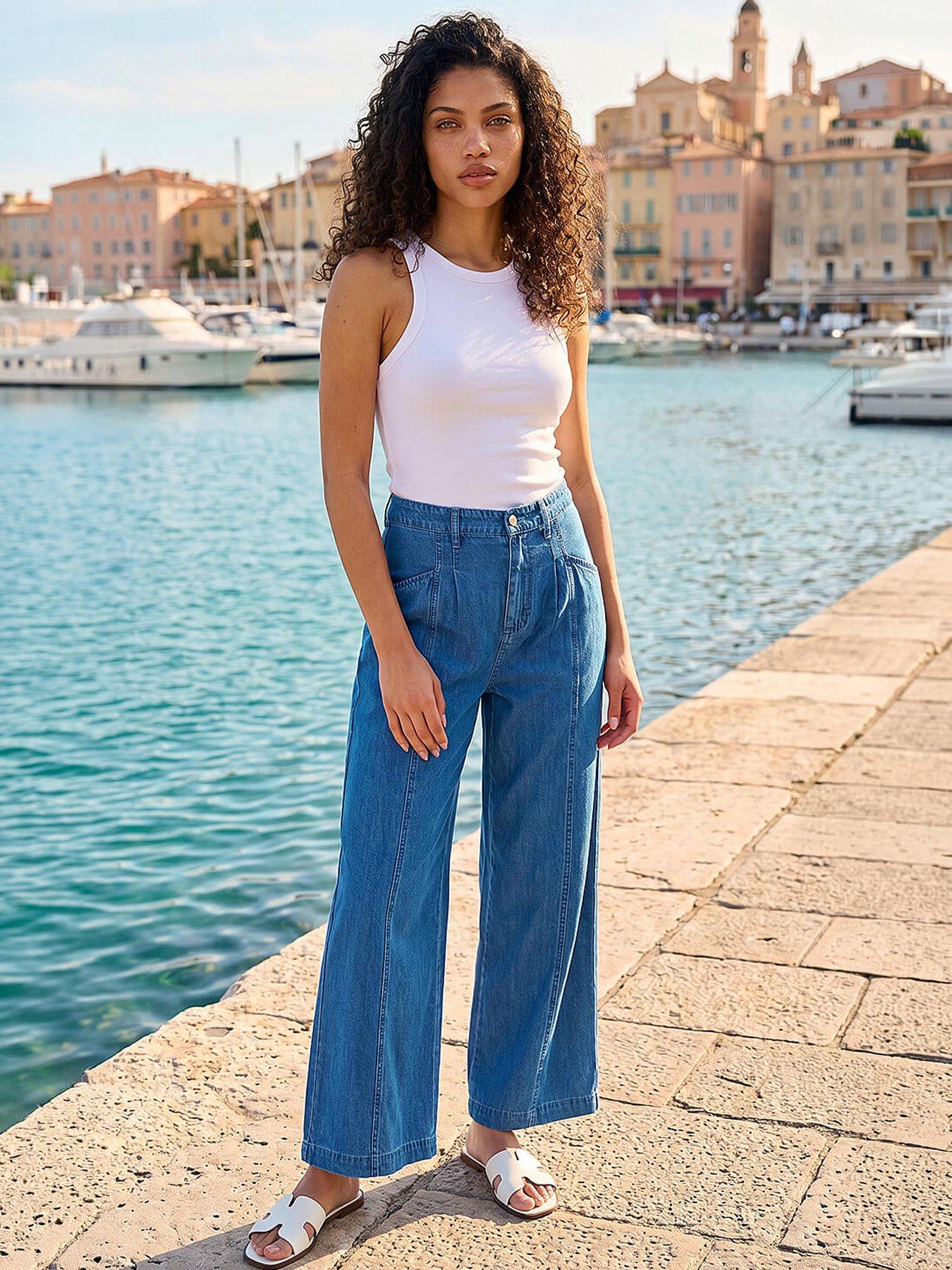 Roman Petite Stitch Pocket Wide Leg Jeans