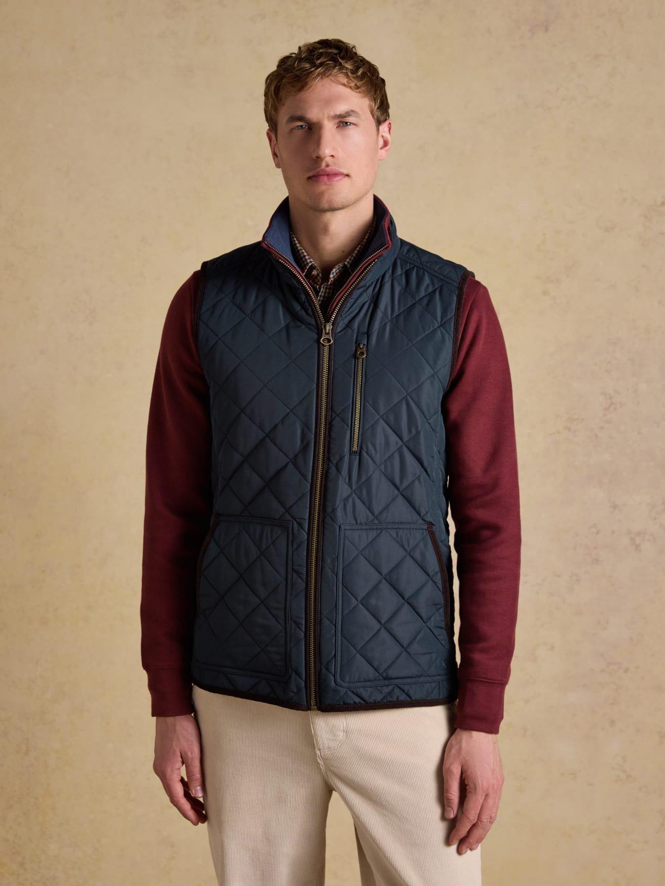 Image 1 of 7 of Joules Joules Maynard Quilted Gilet- Navy