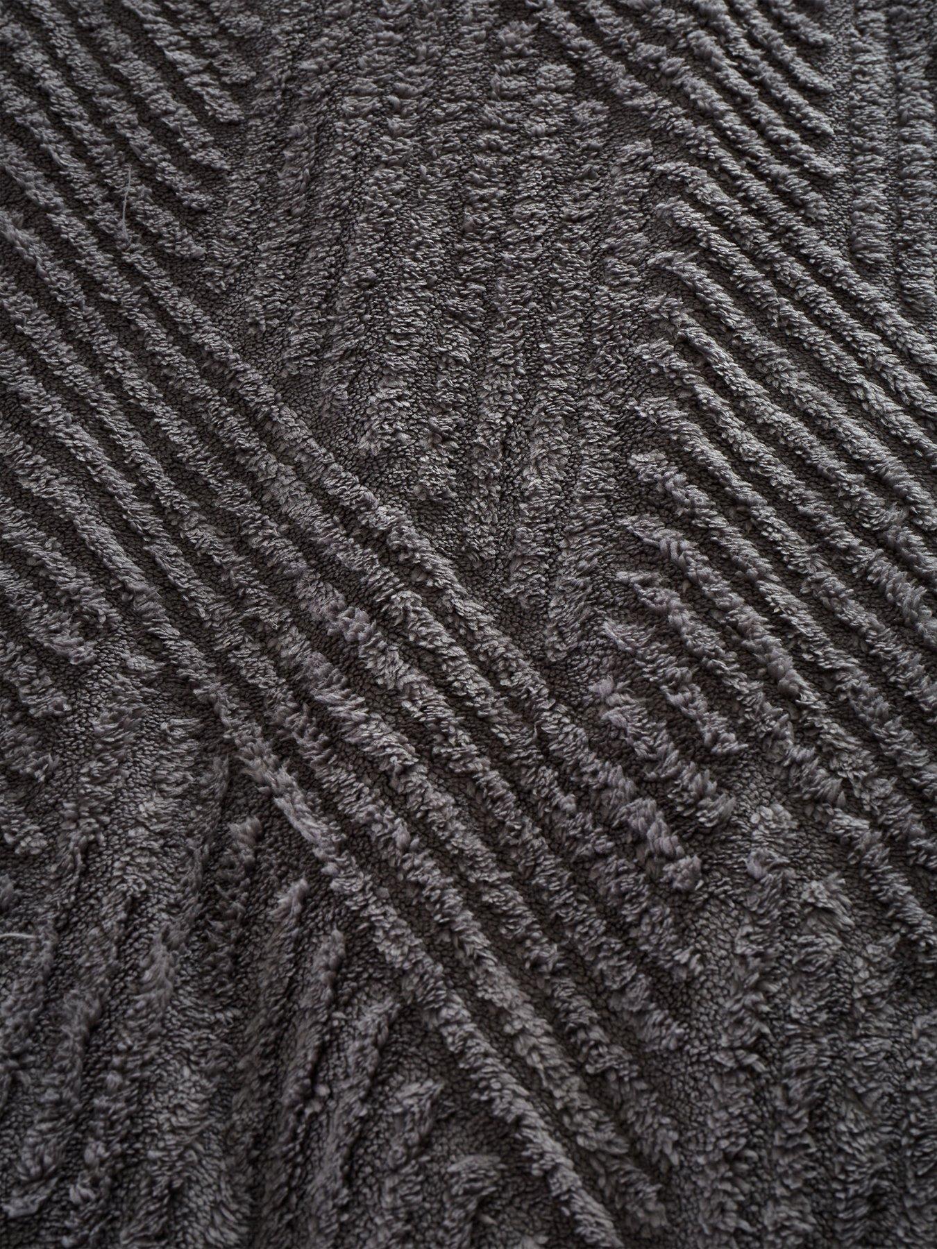 Image 3 of 5 of Catherine Lansfield Super Thermal Warm and Cosy Large Throw 200x220cm