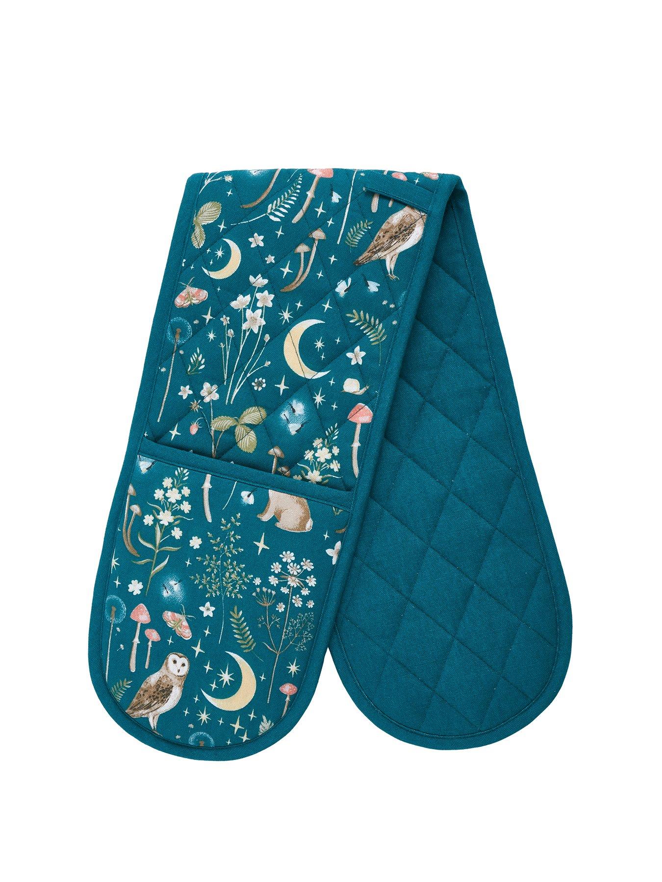 Image 2 of 3 of Catherine Lansfield 100% Cotton Enchanted Twilight Double Oven Glove