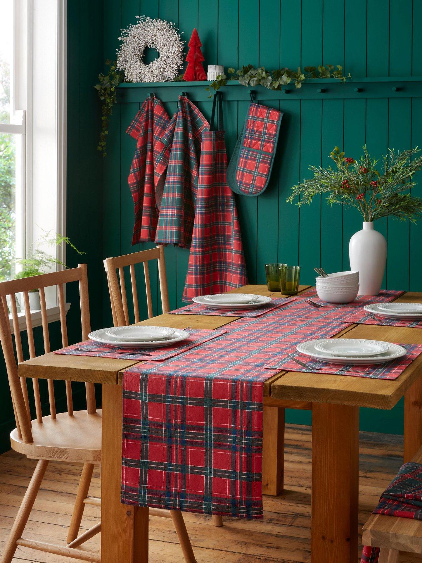 Catherine Lansfield Christmas Tartan Check Runner