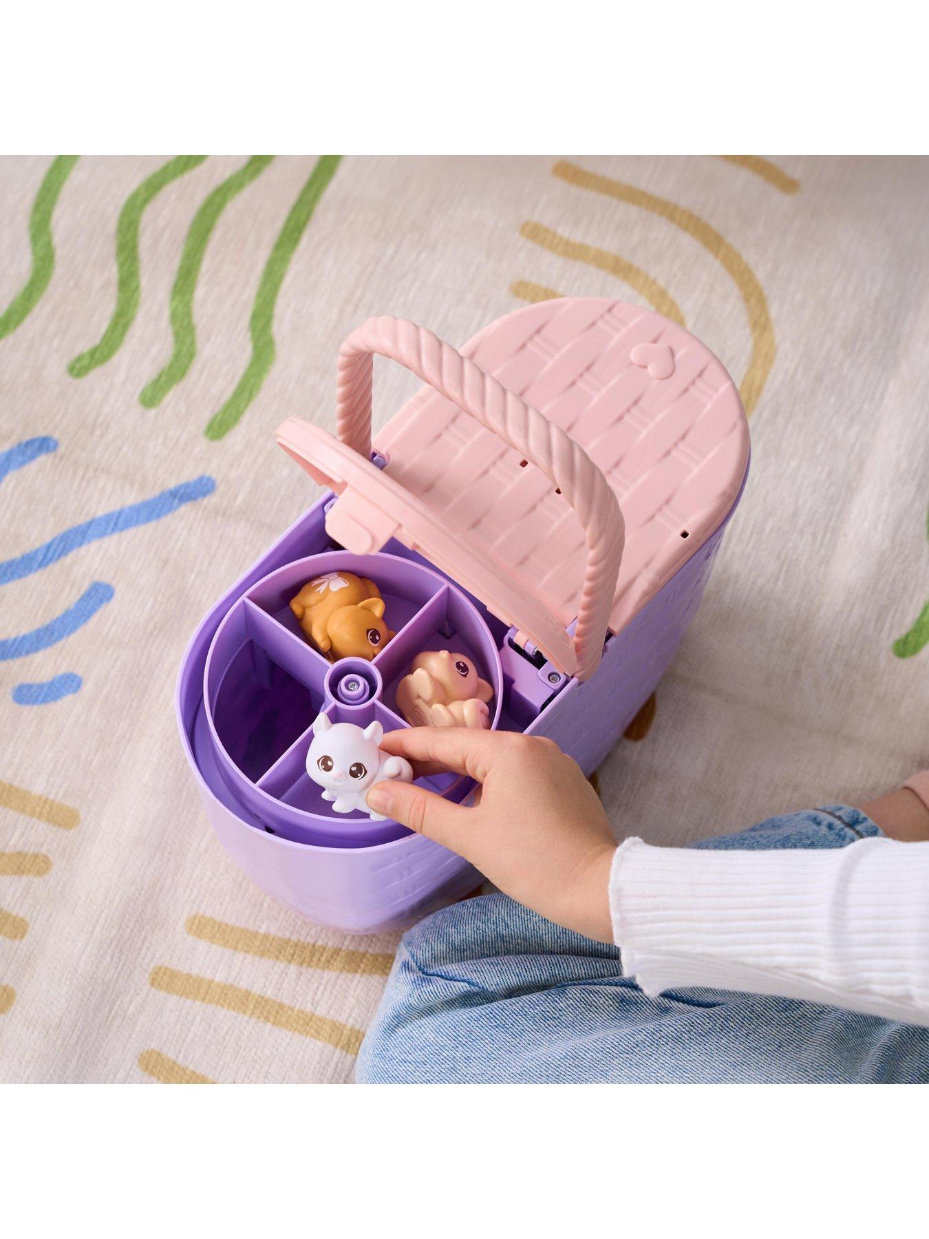Image 4 of 8 of Little Live Pets Mama Surprise Kittens Playset