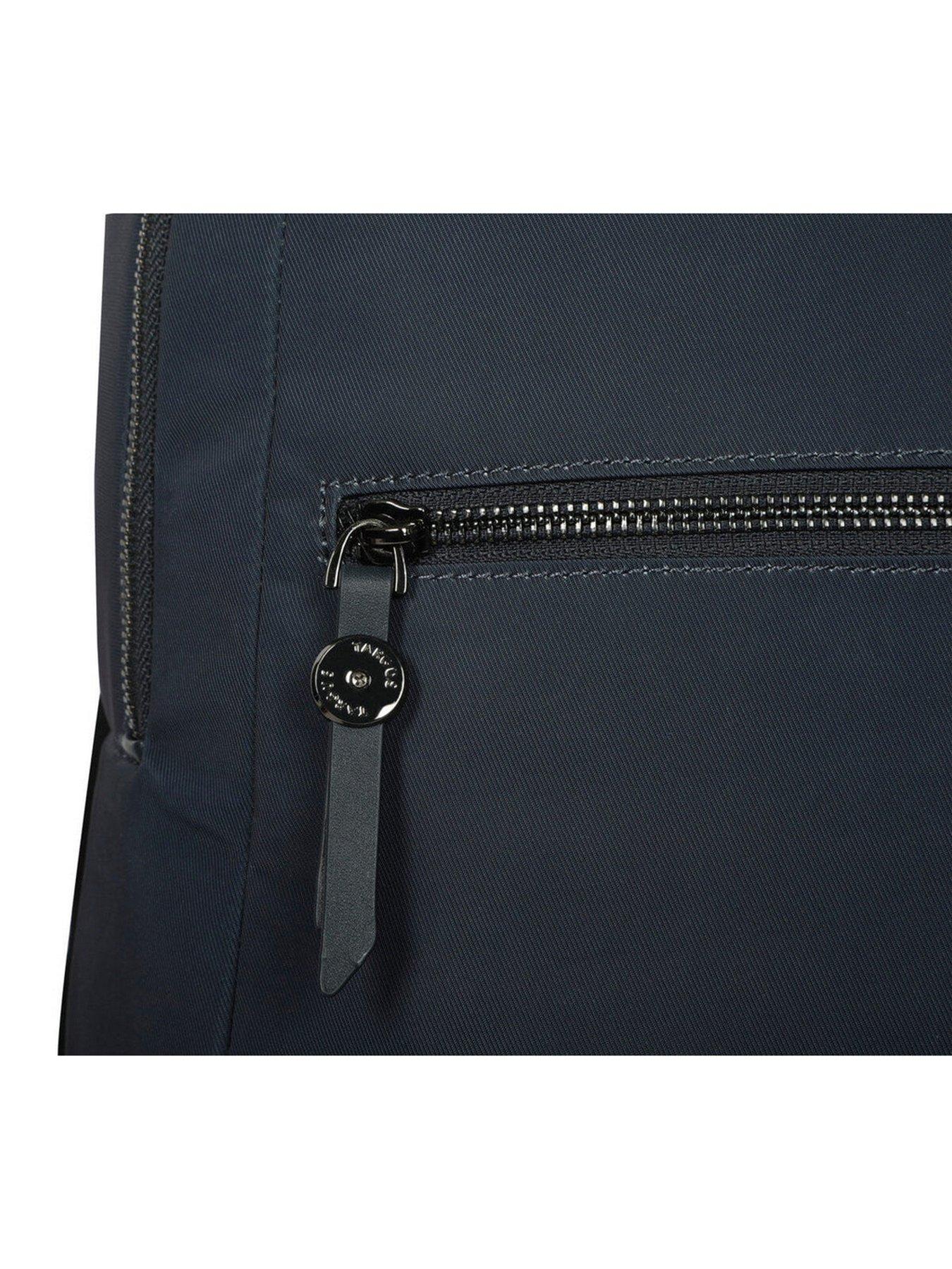 Image 7 of 7 of Targus Avila 15-16" Backpack - Midnight Navy