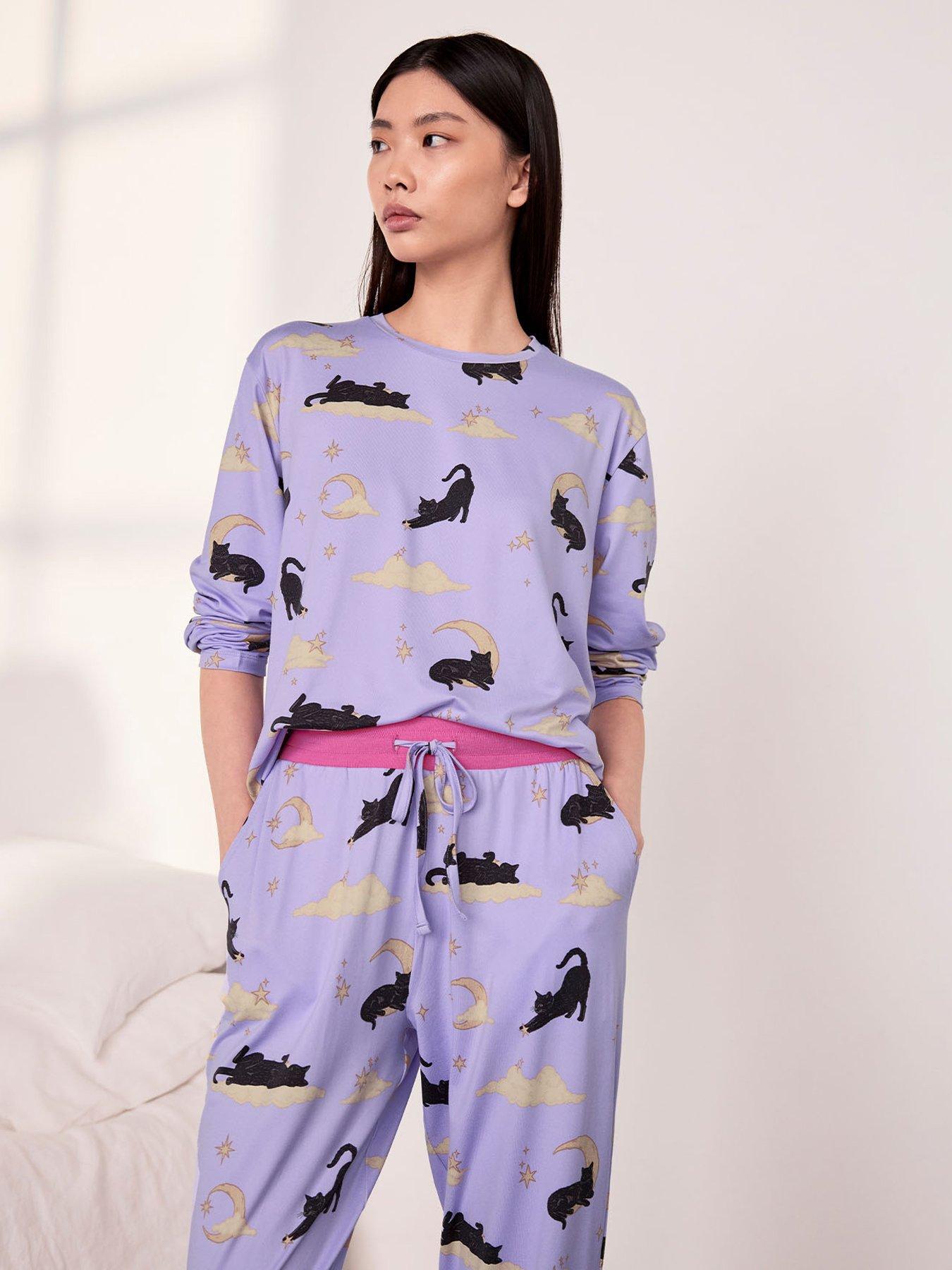 Image 6 of 6 of CHELSEA PEERS Halloween Cat Print Long Pyjama Set - Lilac
