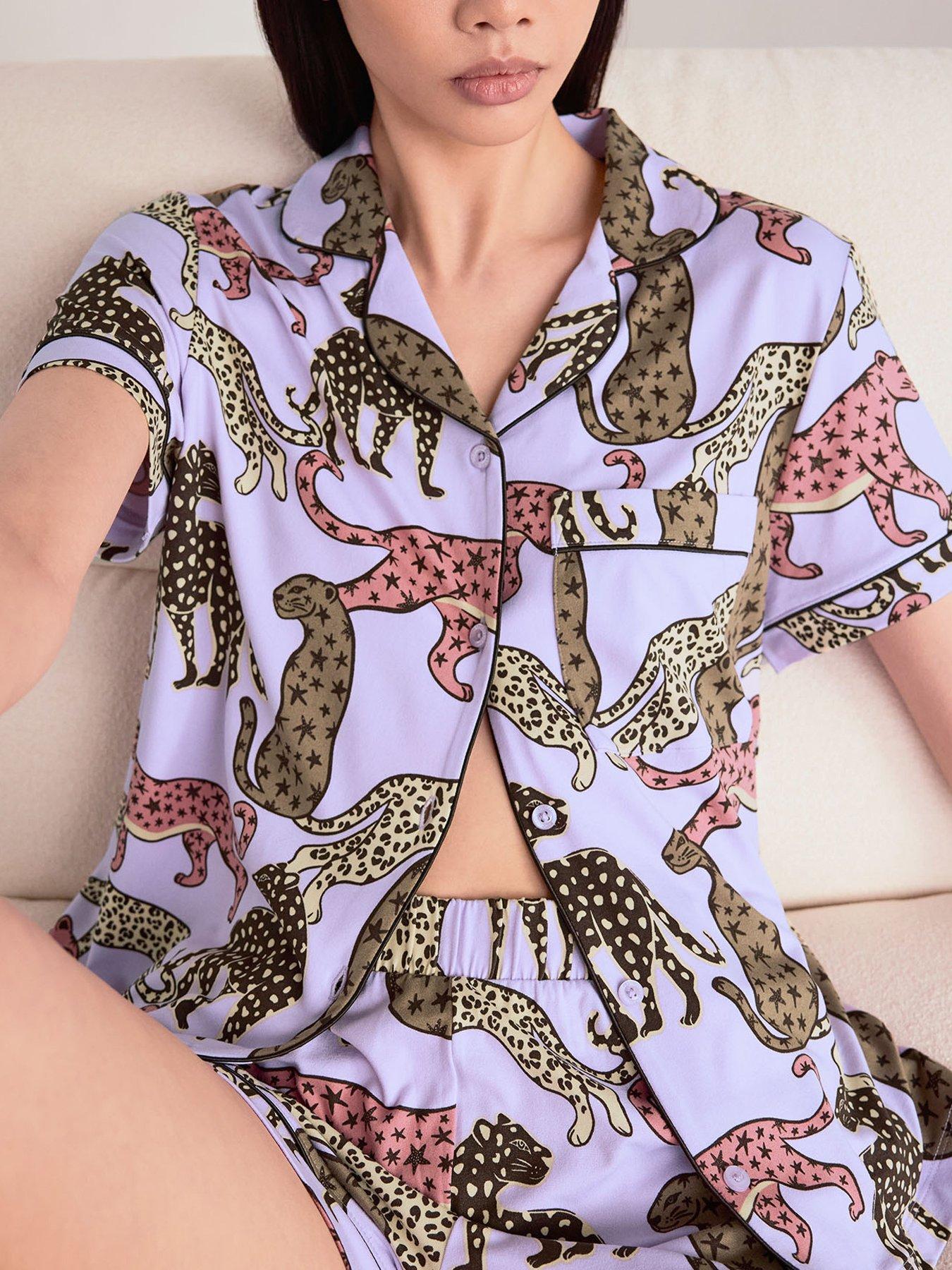 Image 4 of 6 of CHELSEA PEERS Starry Leopard Print Button Up Short Pyjama Set - Lilac