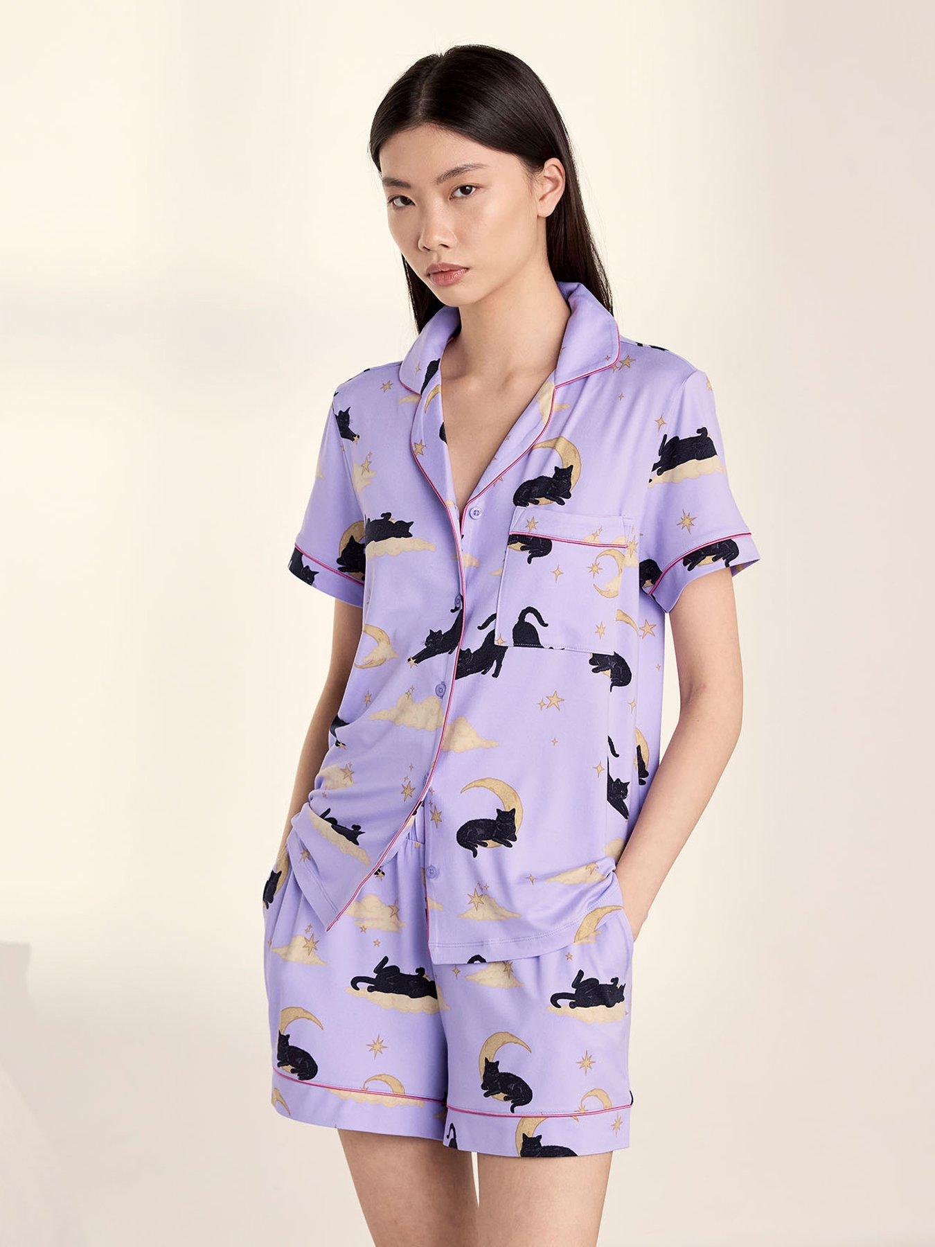 Image 3 of 5 of CHELSEA PEERS Halloween Cat Print Short Pyjama Set - Lilac