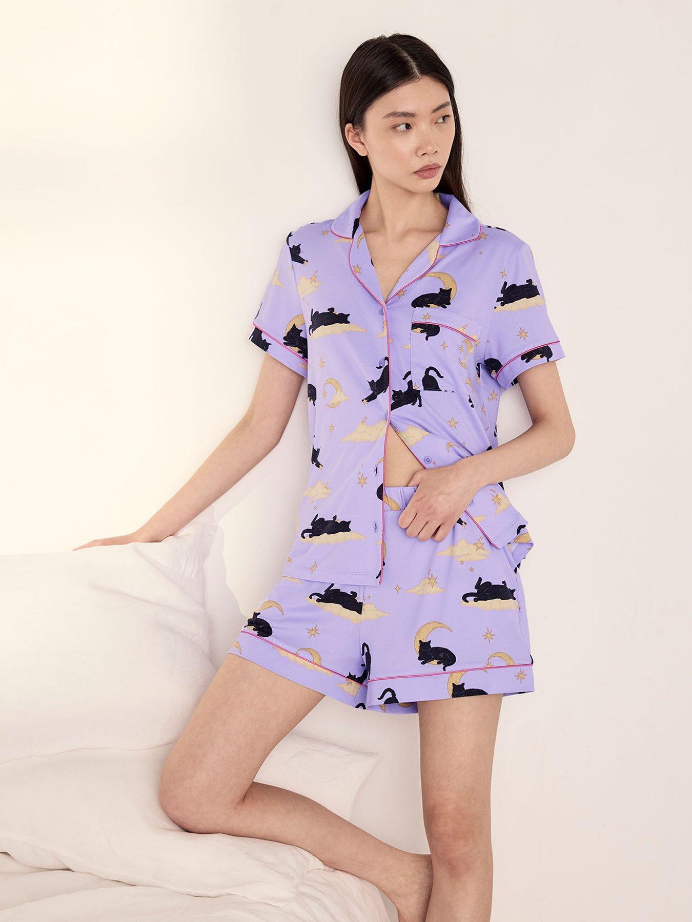 Image 5 of 5 of CHELSEA PEERS Halloween Cat Print Short Pyjama Set - Lilac
