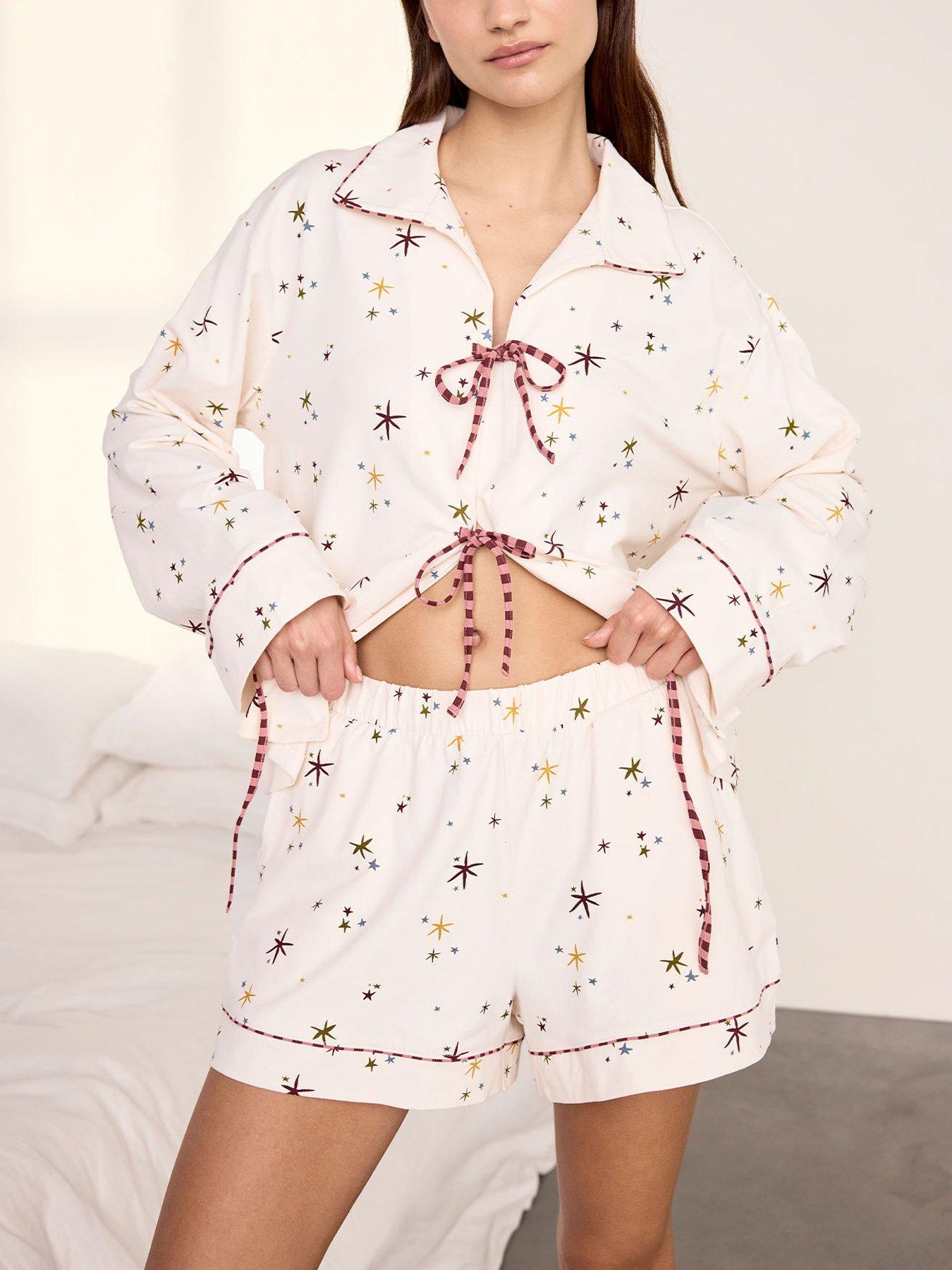 Image 5 of 6 of CHELSEA PEERS Cotton Starlight Print Short Pyjama Set - Off White