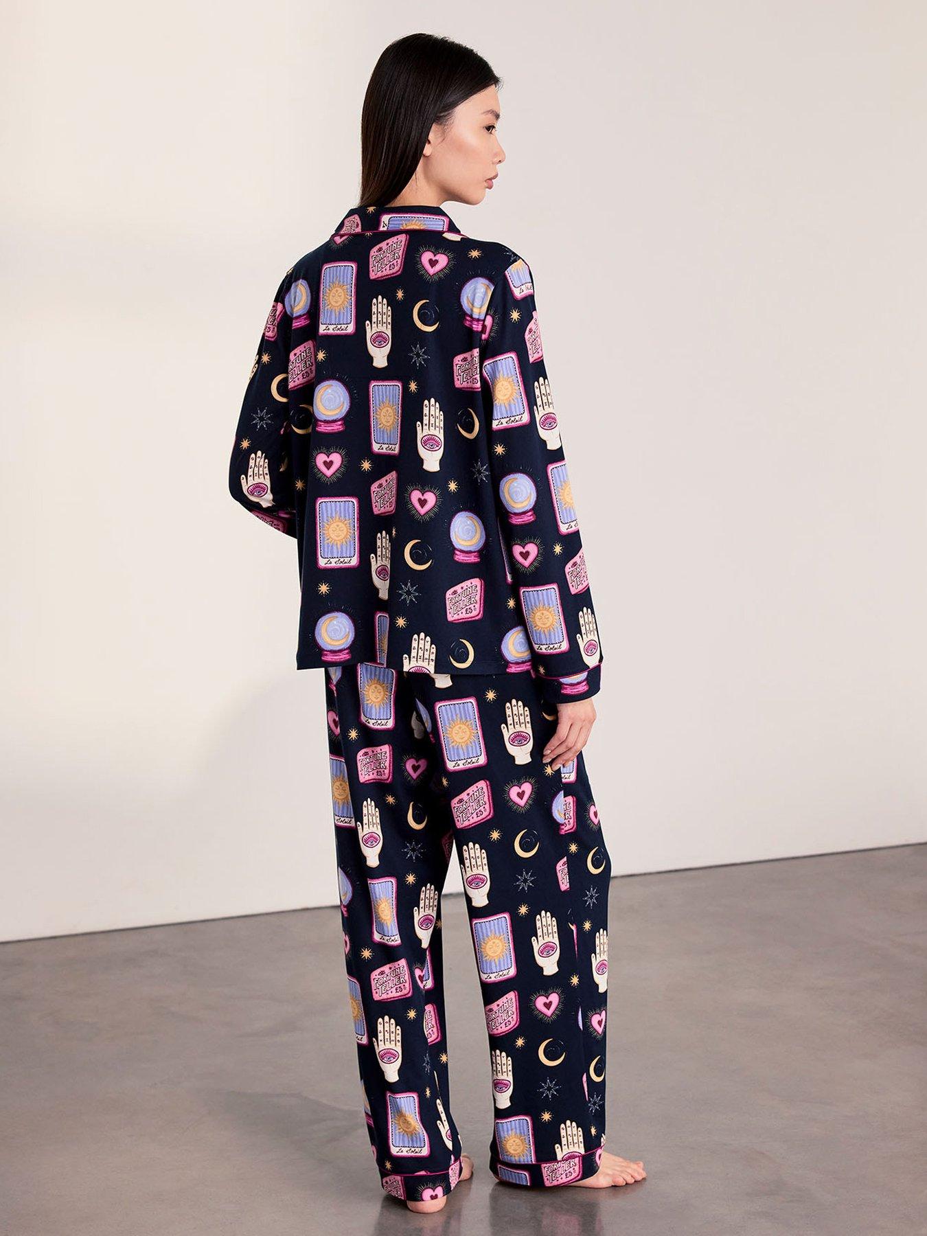 Image 2 of 5 of CHELSEA PEERS Halloween Fortune Teller Print Long Pyjama Set - Navy