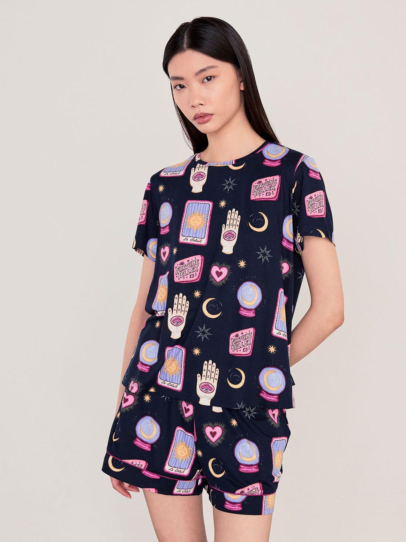 Image 1 of 5 of CHELSEA PEERS Halloween Fortune Teller Print Short Pyjama Set - Navy