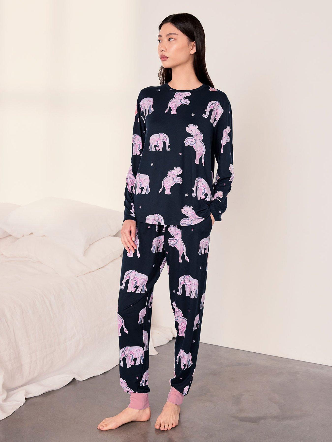 Image 3 of 5 of CHELSEA PEERS Elephant Dreamscape Print Long Pyjama Set - Navy