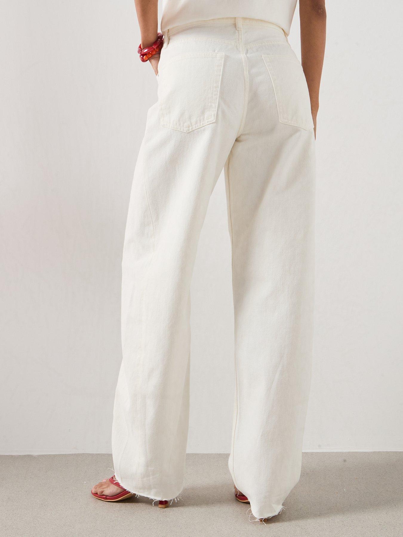 Image 2 of 6 of Mango Mid-Rise Balloon Jeans - White