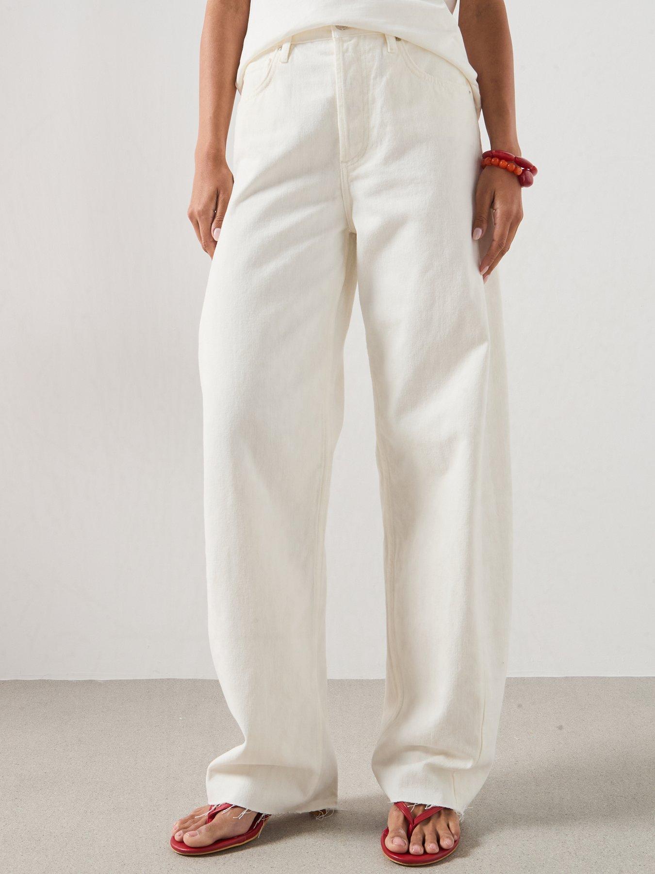 Image 6 of 6 of Mango Mid-Rise Balloon Jeans - White
