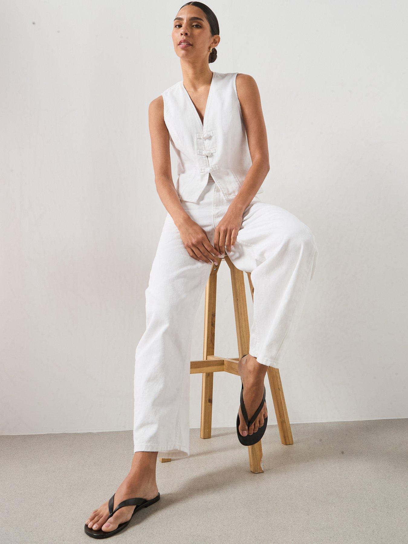 Image 5 of 6 of Mango Balloon Crop Co-Ord Jeans - White