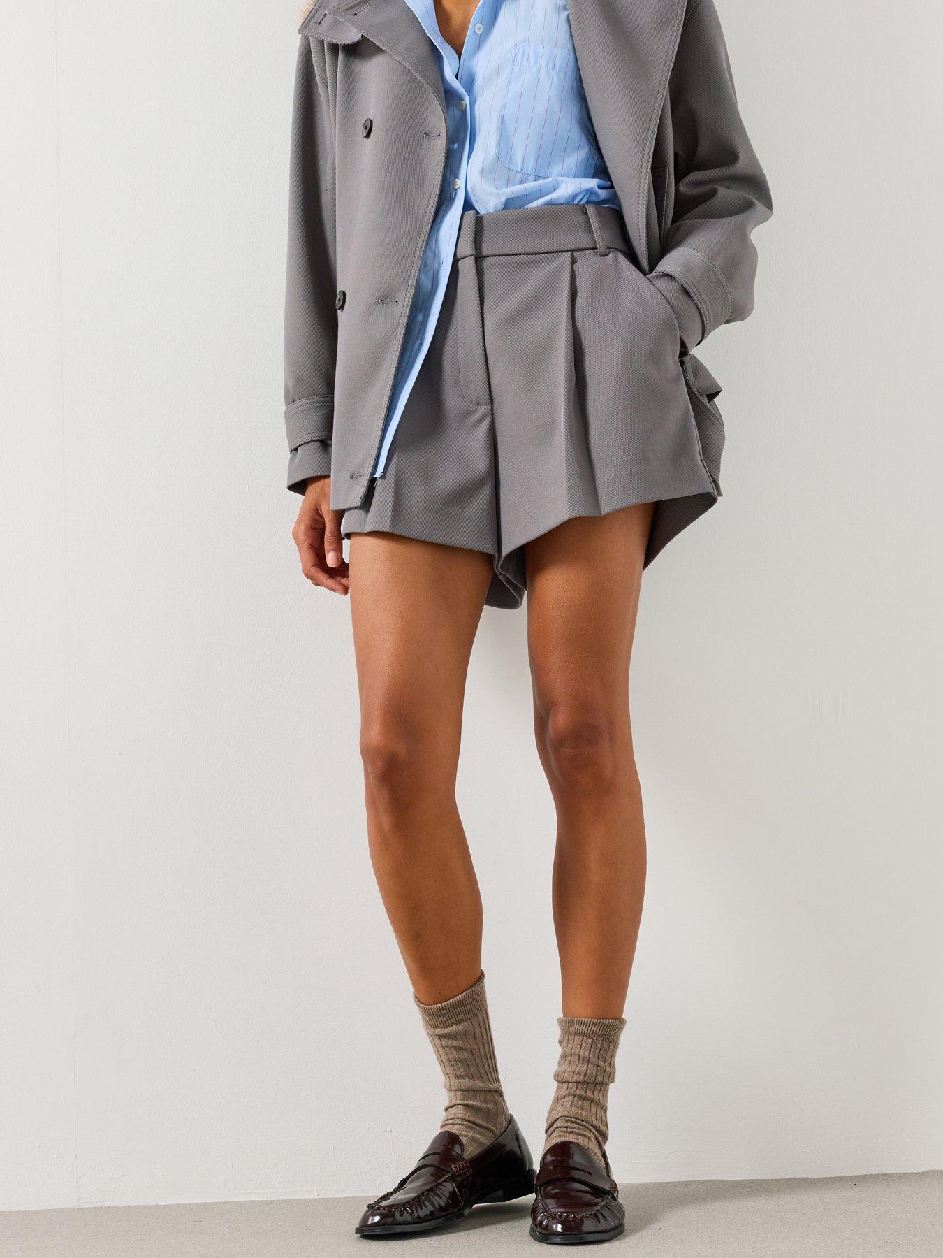 Mango Straight Shorts With Pleated Detail
