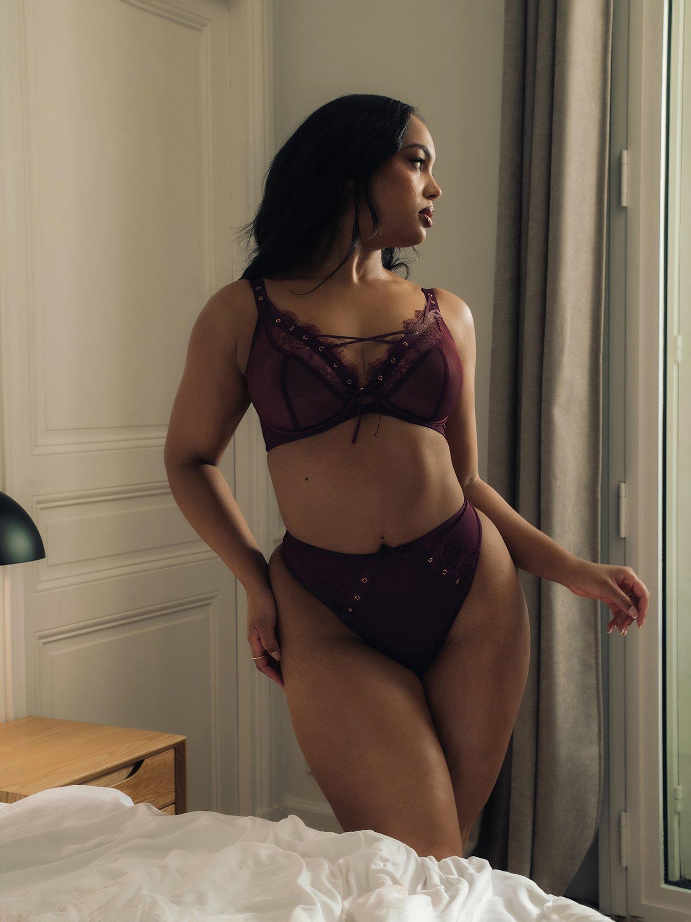 Curvy Kate Scantilly By Curvy Kate Laced Up High Waist Thong - Merlot