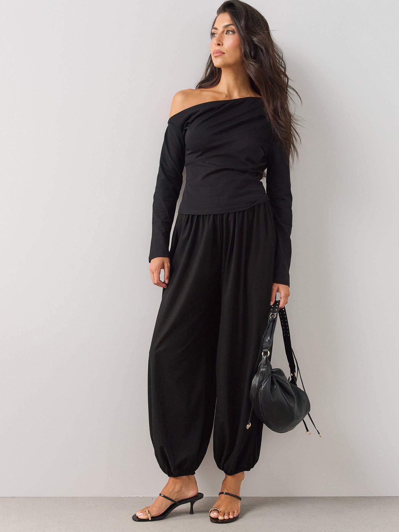 Image 3 of 6 of The Very Collection Off Shoulder Long Sleeve Top - Black