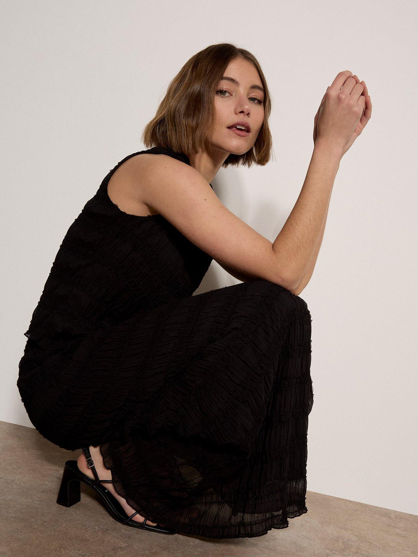 Image 4 of 5 of Apricot Textured Chiffon Maxi Skirt - Black